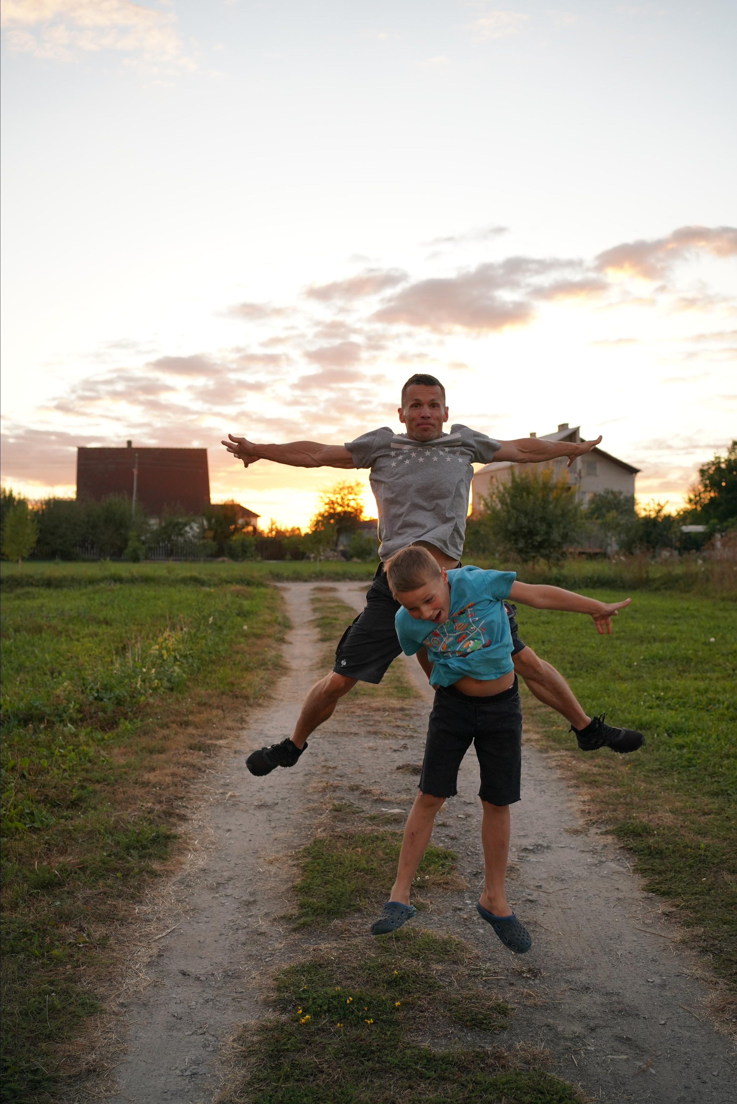 August. Neugeborenenfotografin und Retoucher in Augsburg Nastassia Schneider