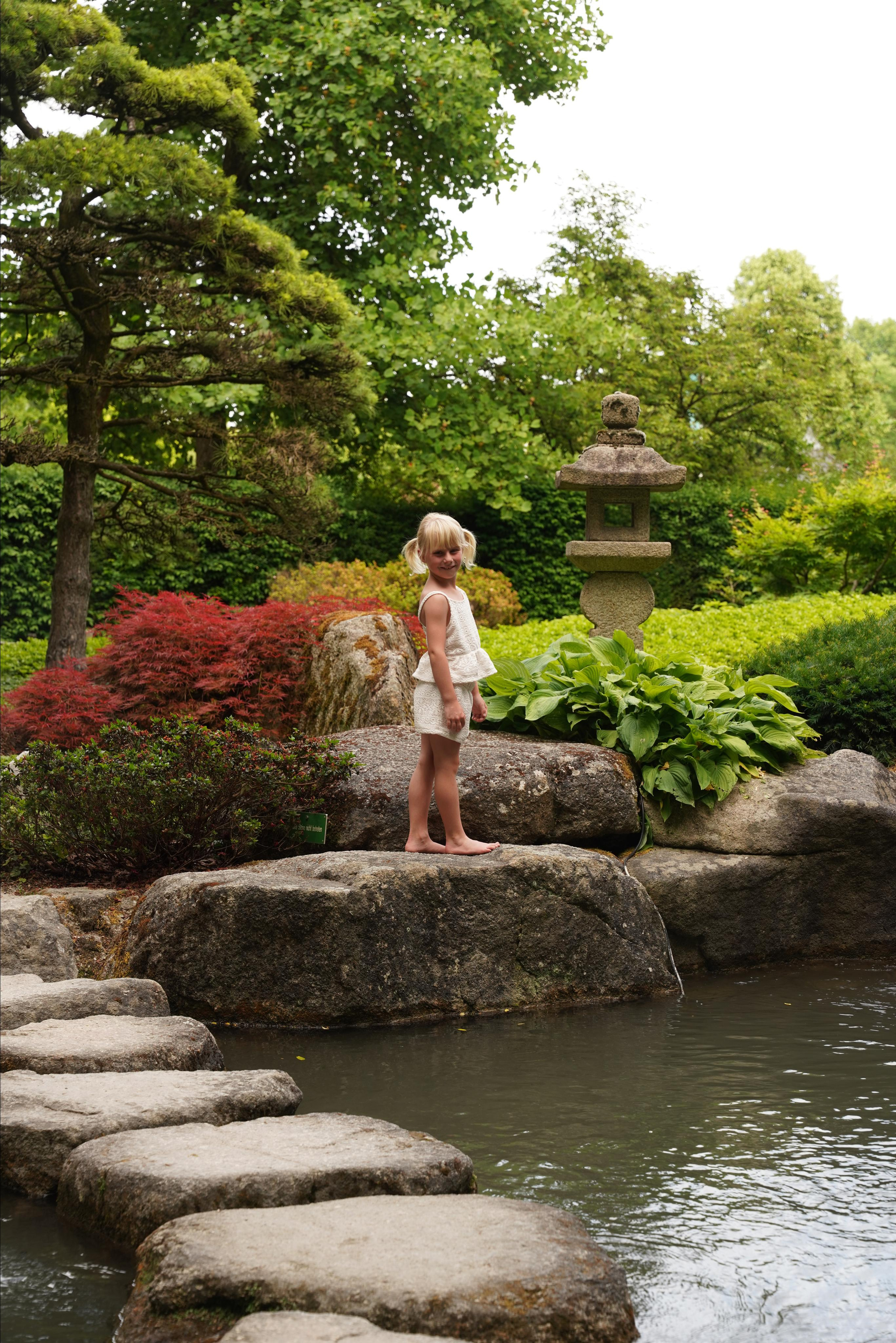 Botanischer Garten. Neugeborenenfotografin und Retoucher in Augsburg Nastassia Schneider
