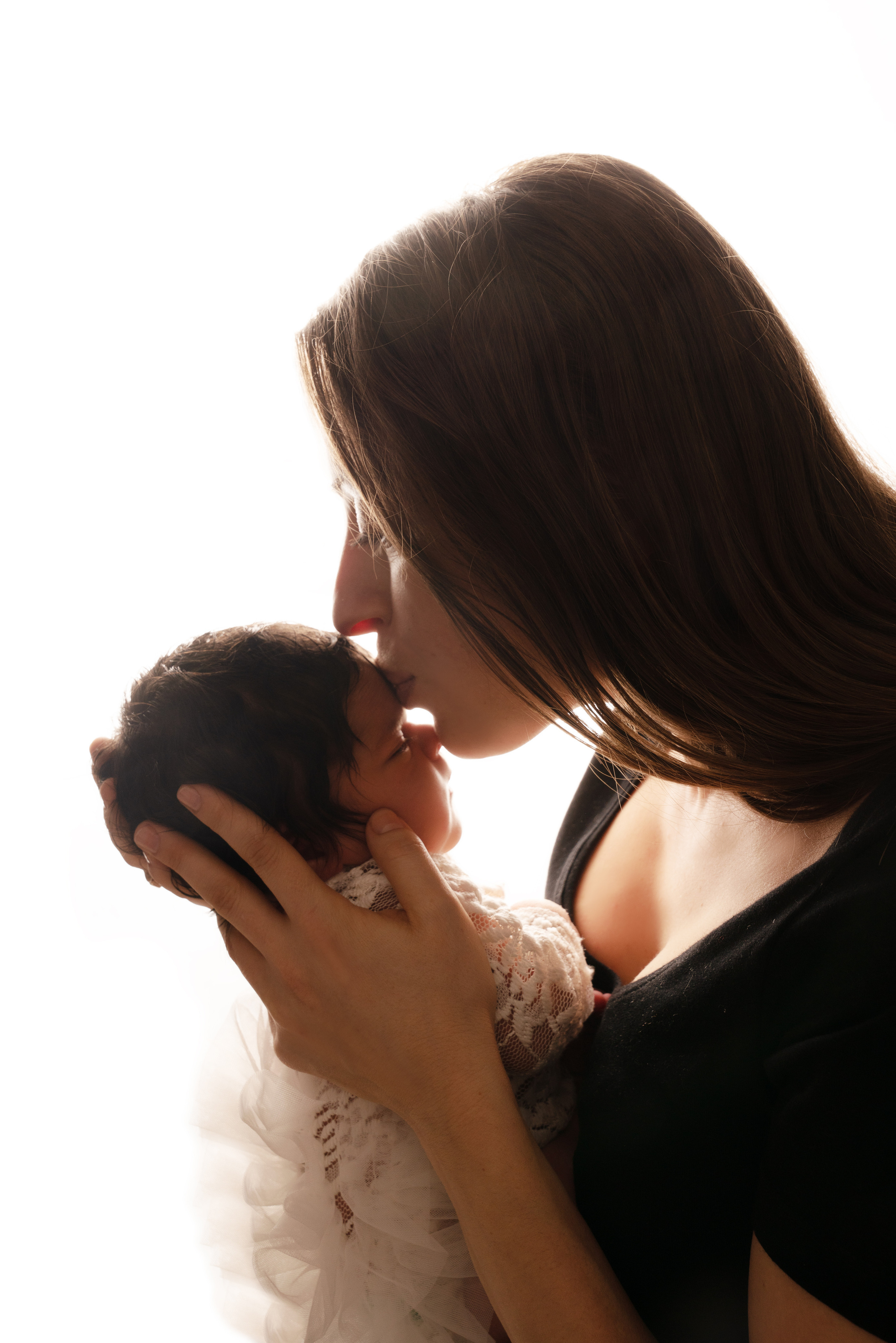 Maternityfoto. Neugeborenenfotografin und Retoucher in Augsburg Nastassia Schneider