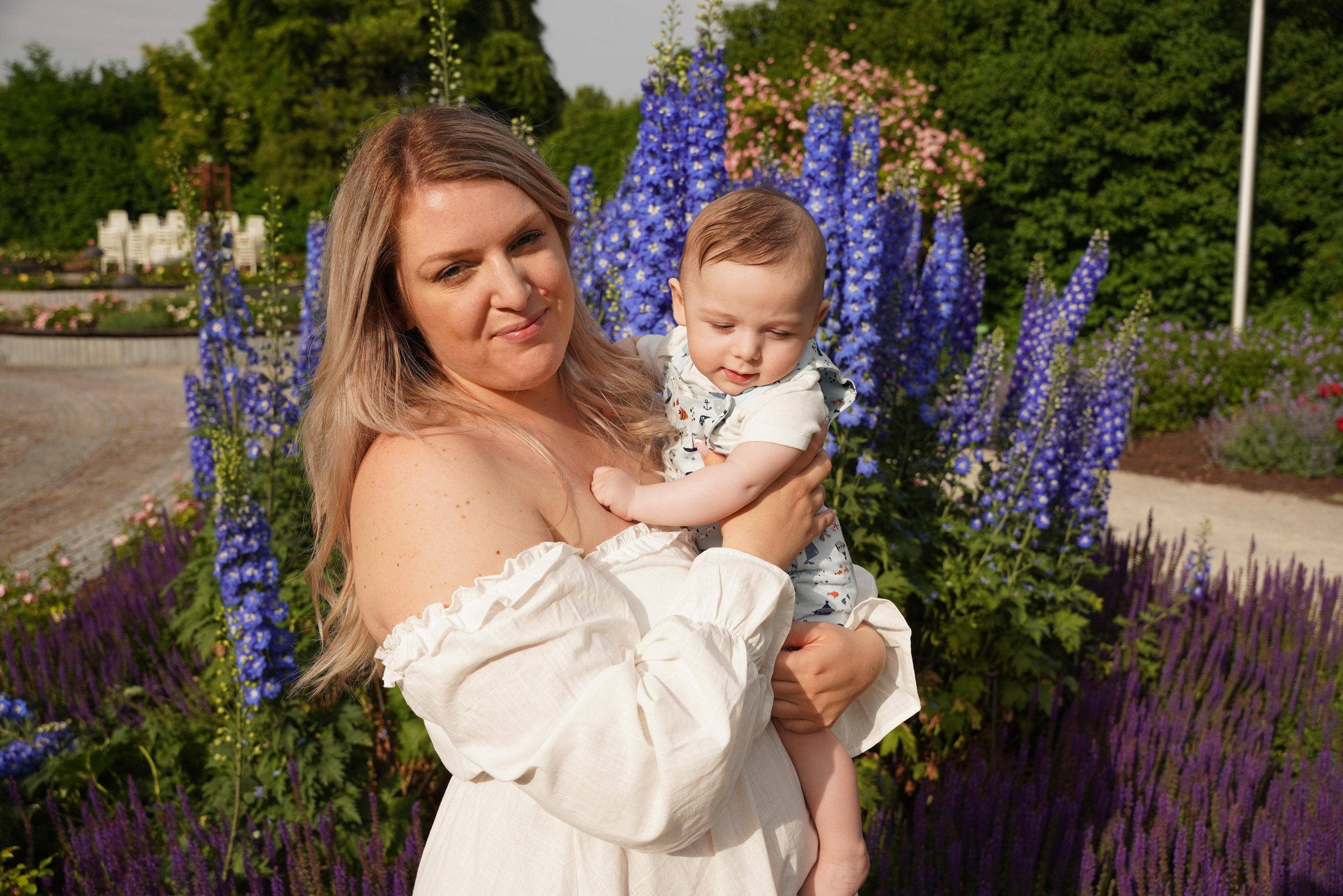 Botanischer Garten. Neugeborenenfotografin und Retoucher in Augsburg Nastassia Schneider
