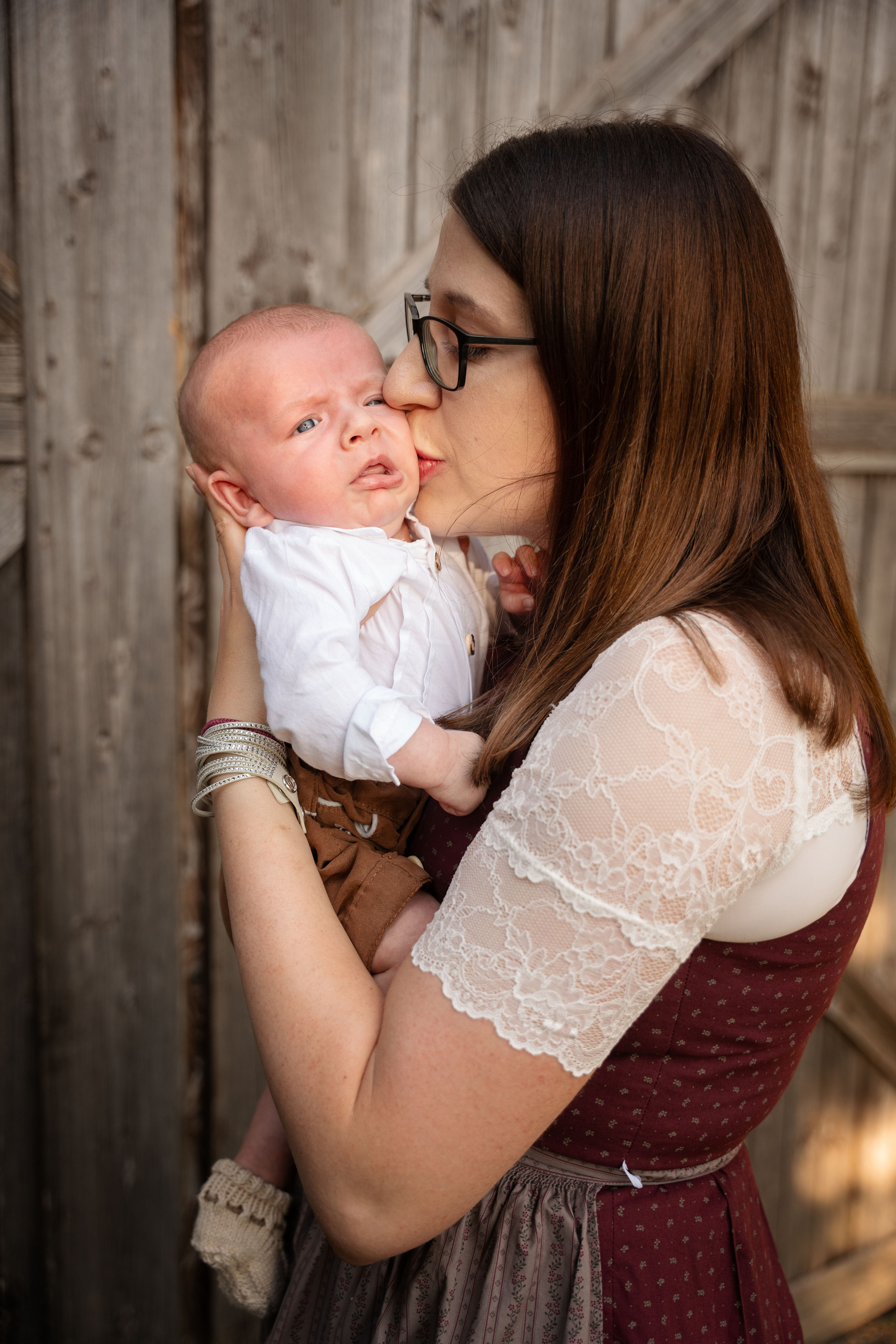 Bayern. Neugeborenenfotografin und Retoucher in Augsburg Nastassia Schneider