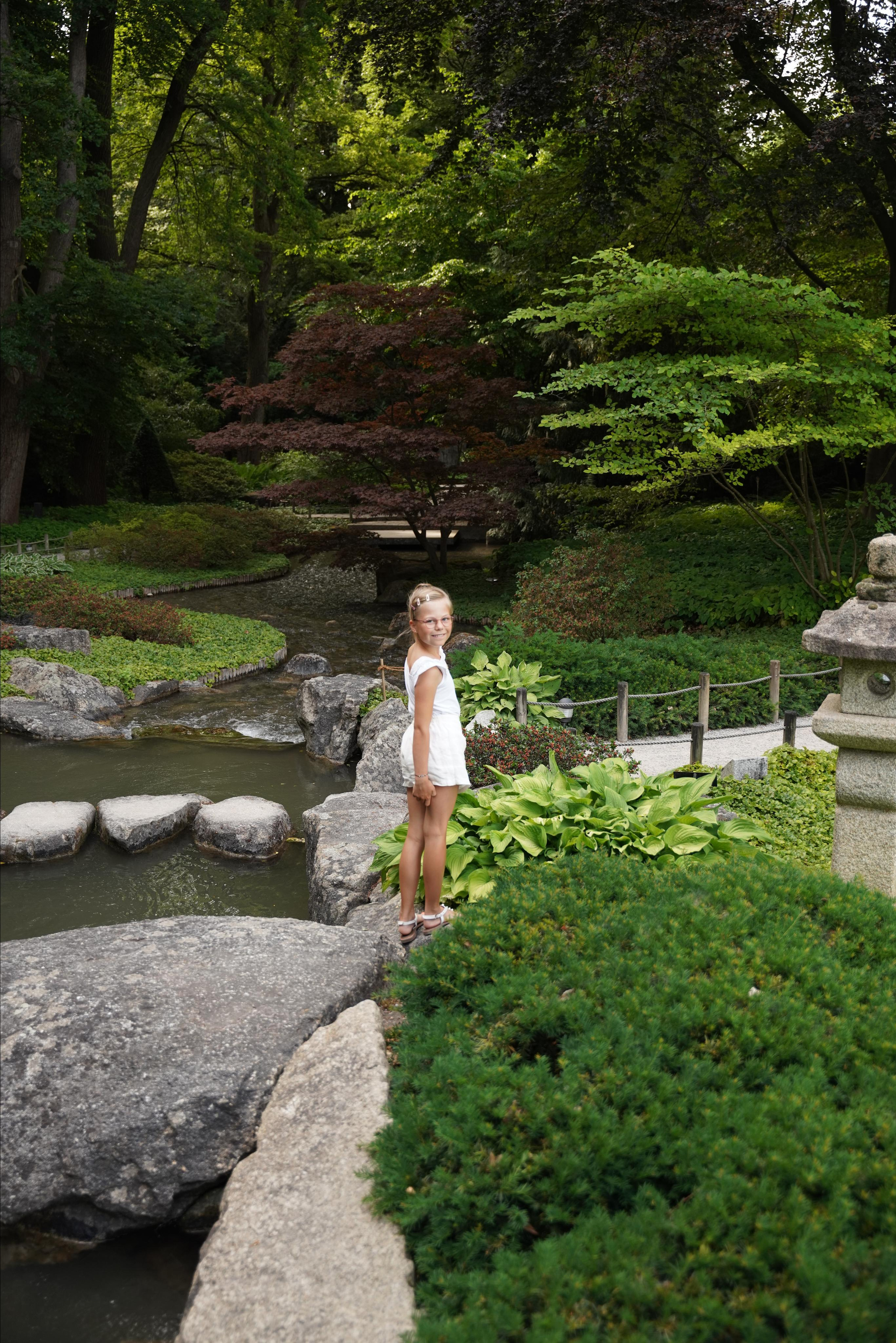Botanischer Garten. Neugeborenenfotografin und Retoucher in Augsburg Nastassia Schneider