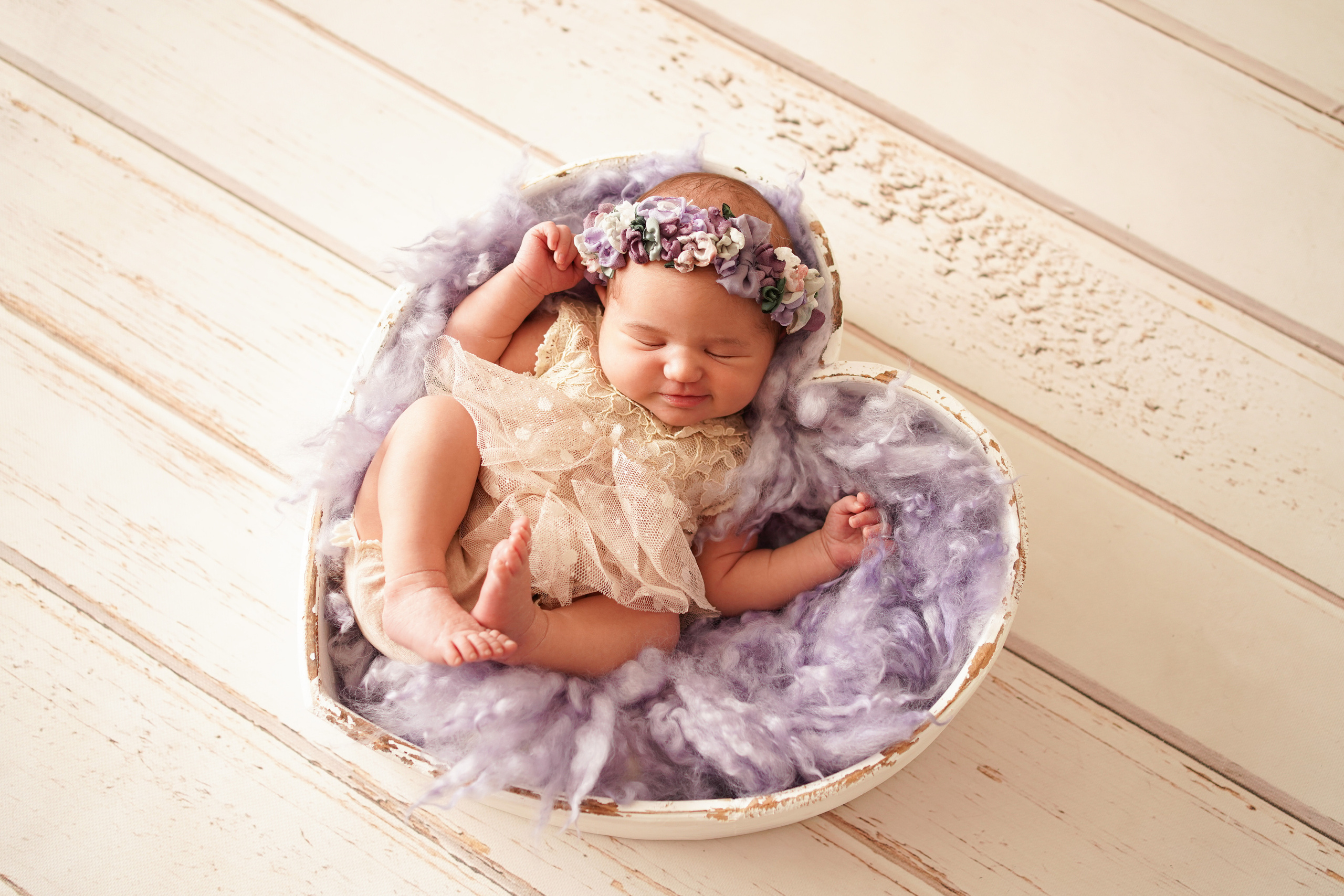 In Liebe verpackt: Neugeborenenfotografie voller Emotionen