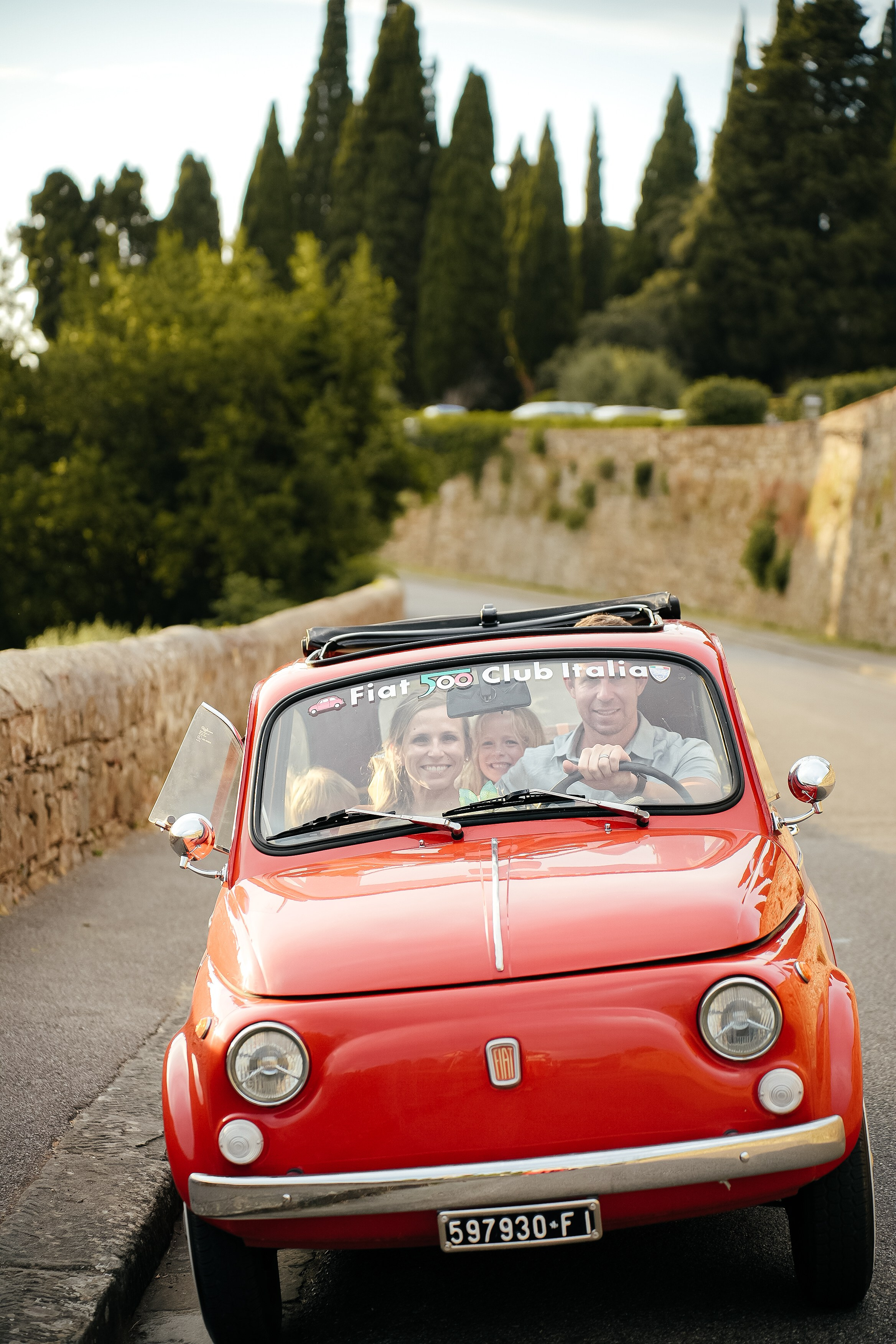 Nicole & Family. Wedding Photographer in Italy
