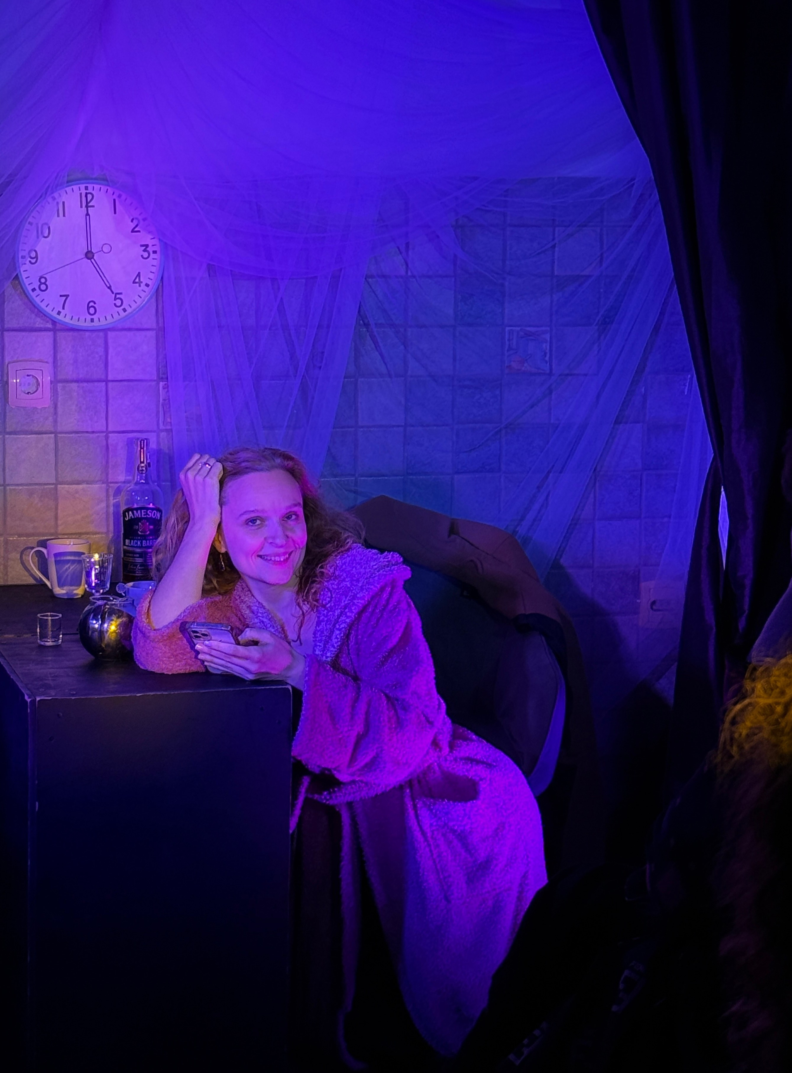 Фоторепортаж вистави у Будві. Портретний фотограф Альона Новгородцева