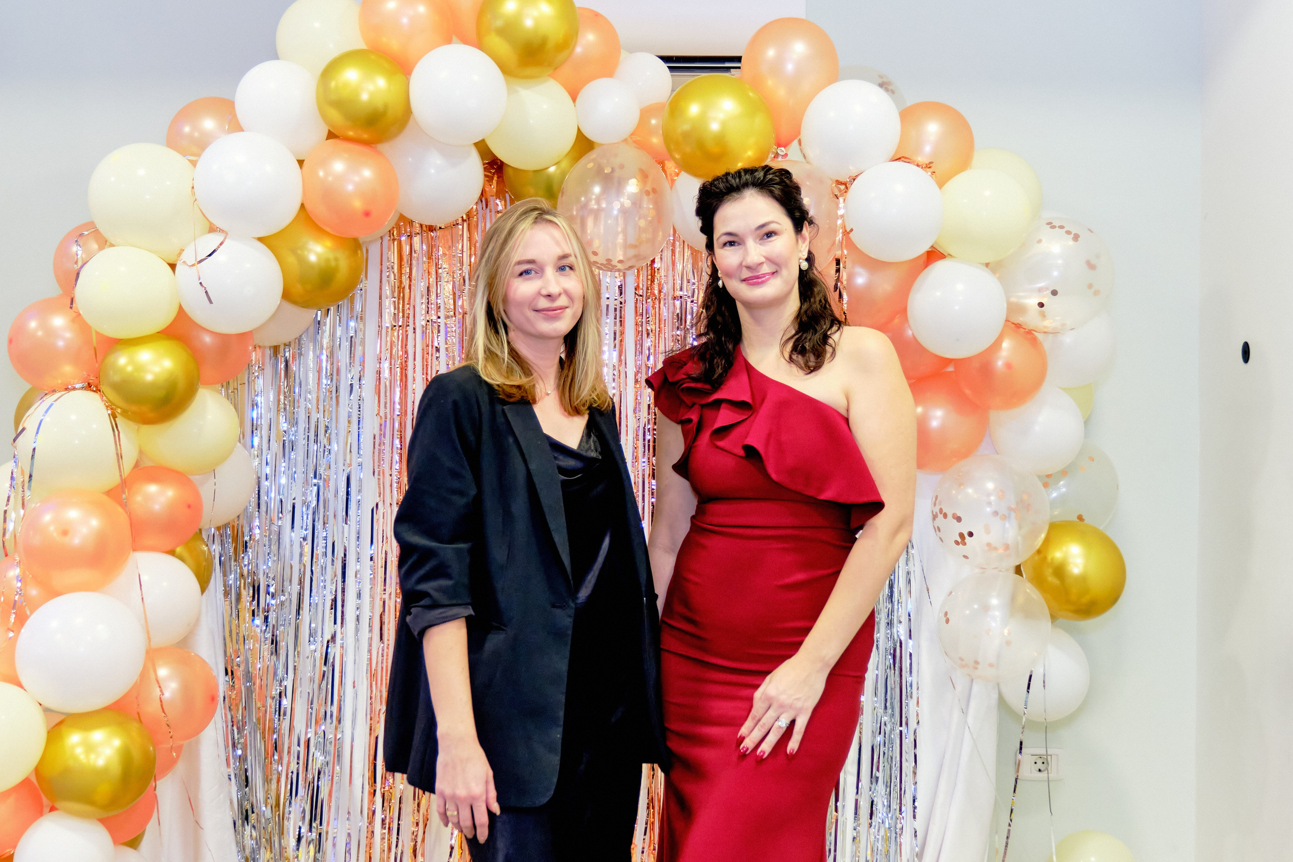 Фоторепортаж з благодійного Новорічного балу у Чорногорії. Портретний фотограф Альона Новгородцева