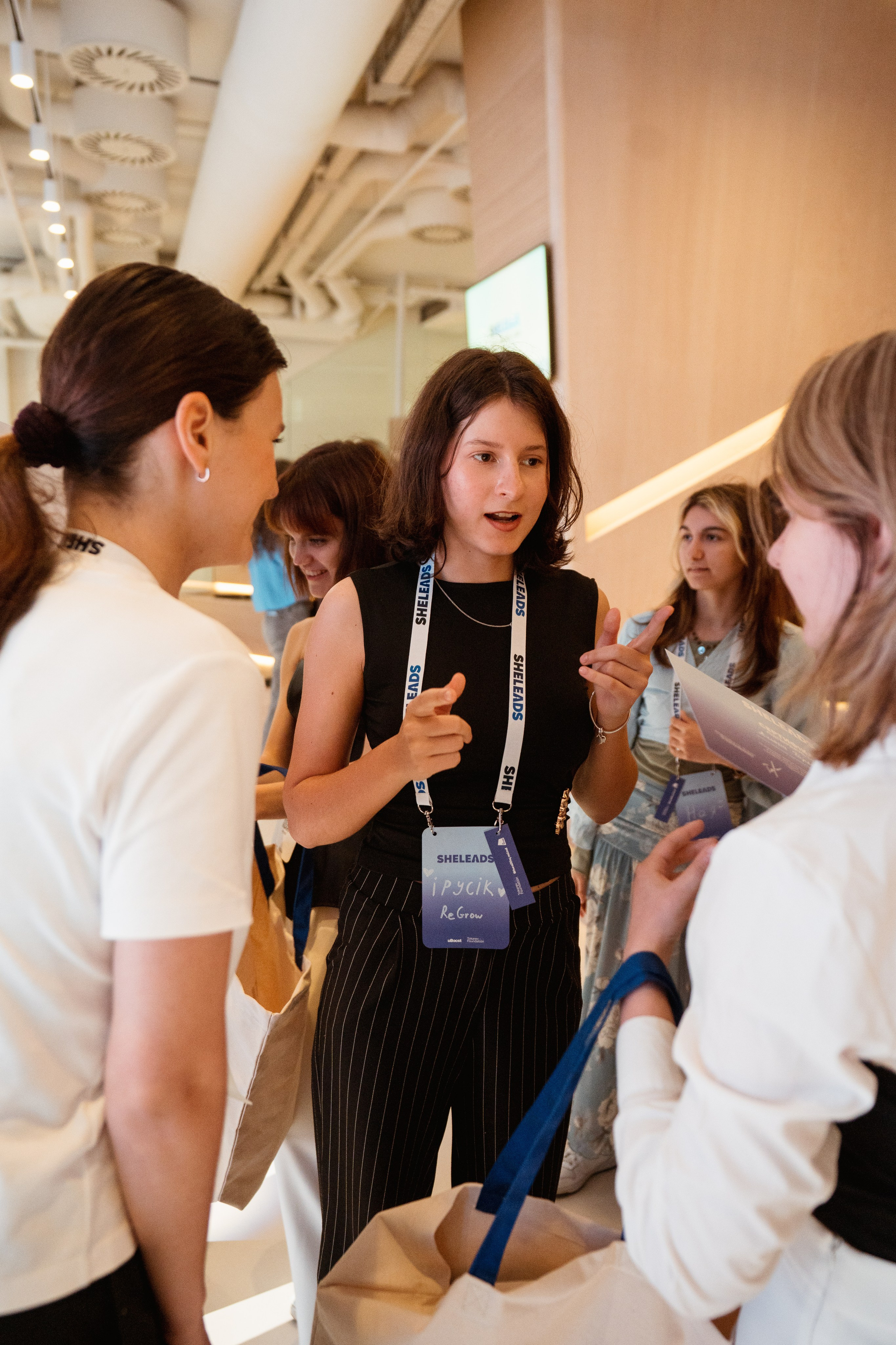 Sheleads Demo Day. Kostiantyn Holinchenko. Reportage and portrait photographer