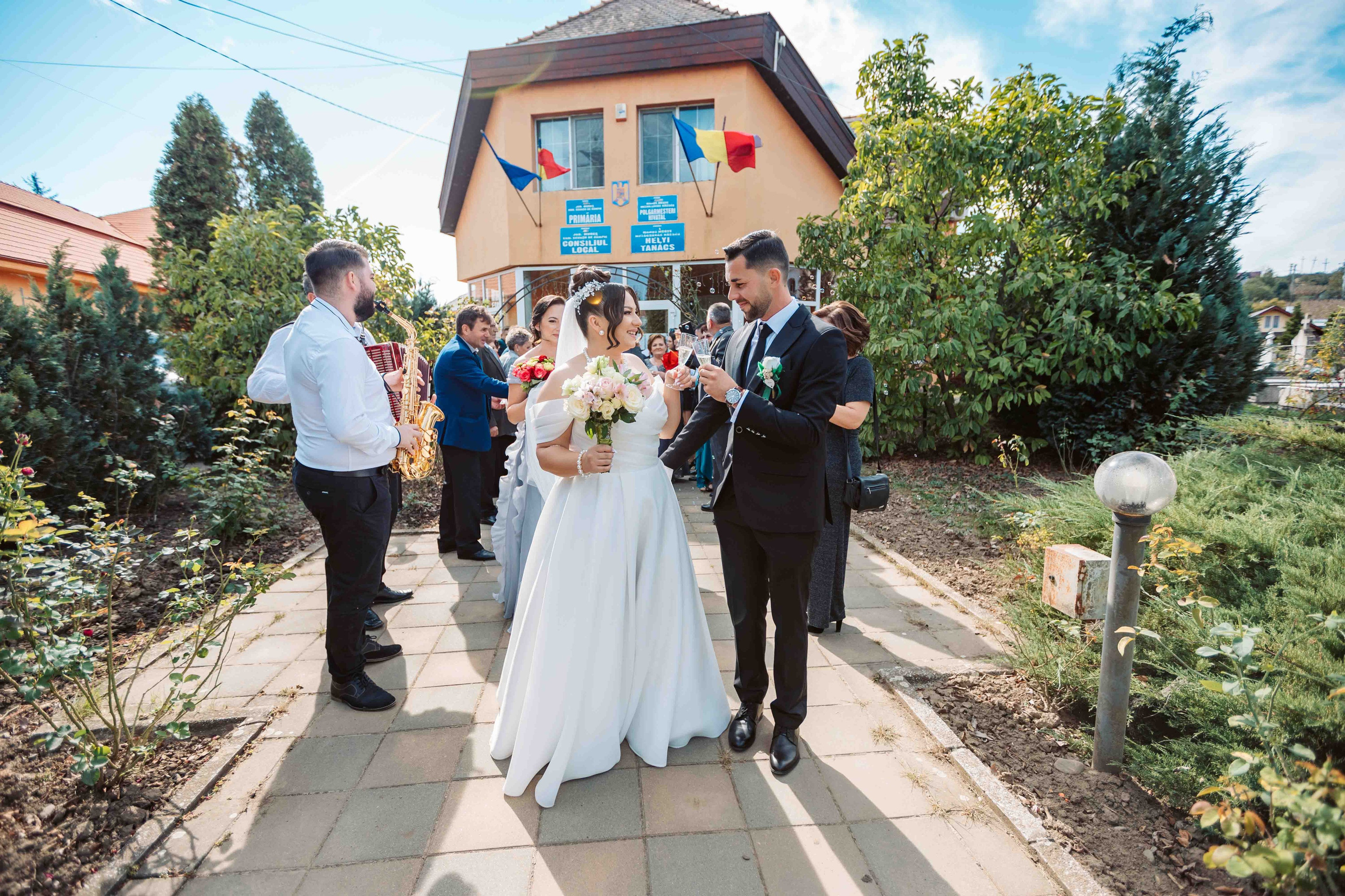 Crenguta & Robert. Contrast Studio