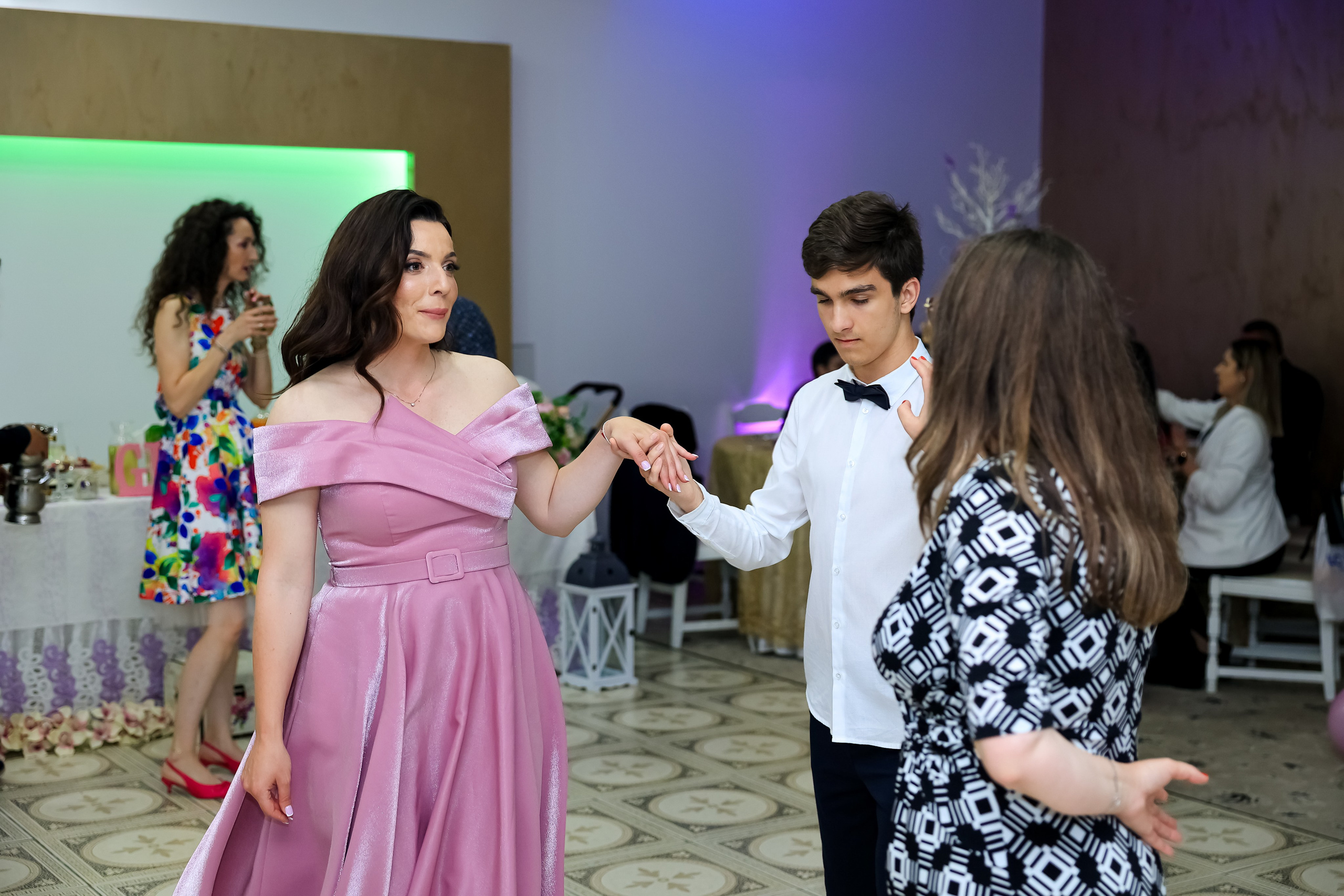 Iris Stefania. Moments By Gub