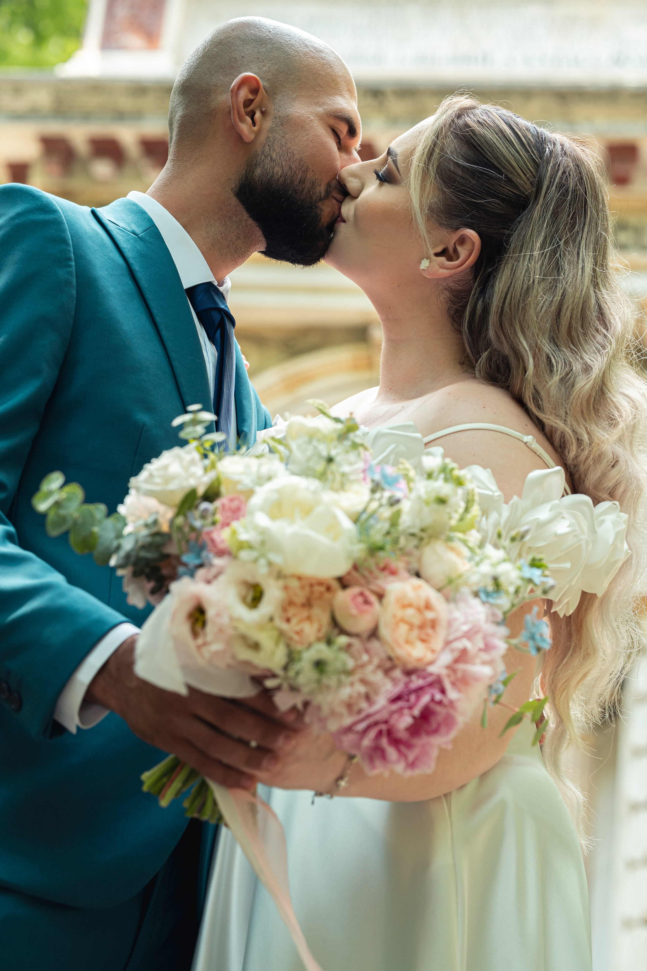 Cununie civilă - Mihaela și Alexandru. ALB — Alexandru-Laurențiu Bîrsan | Fotograf în București