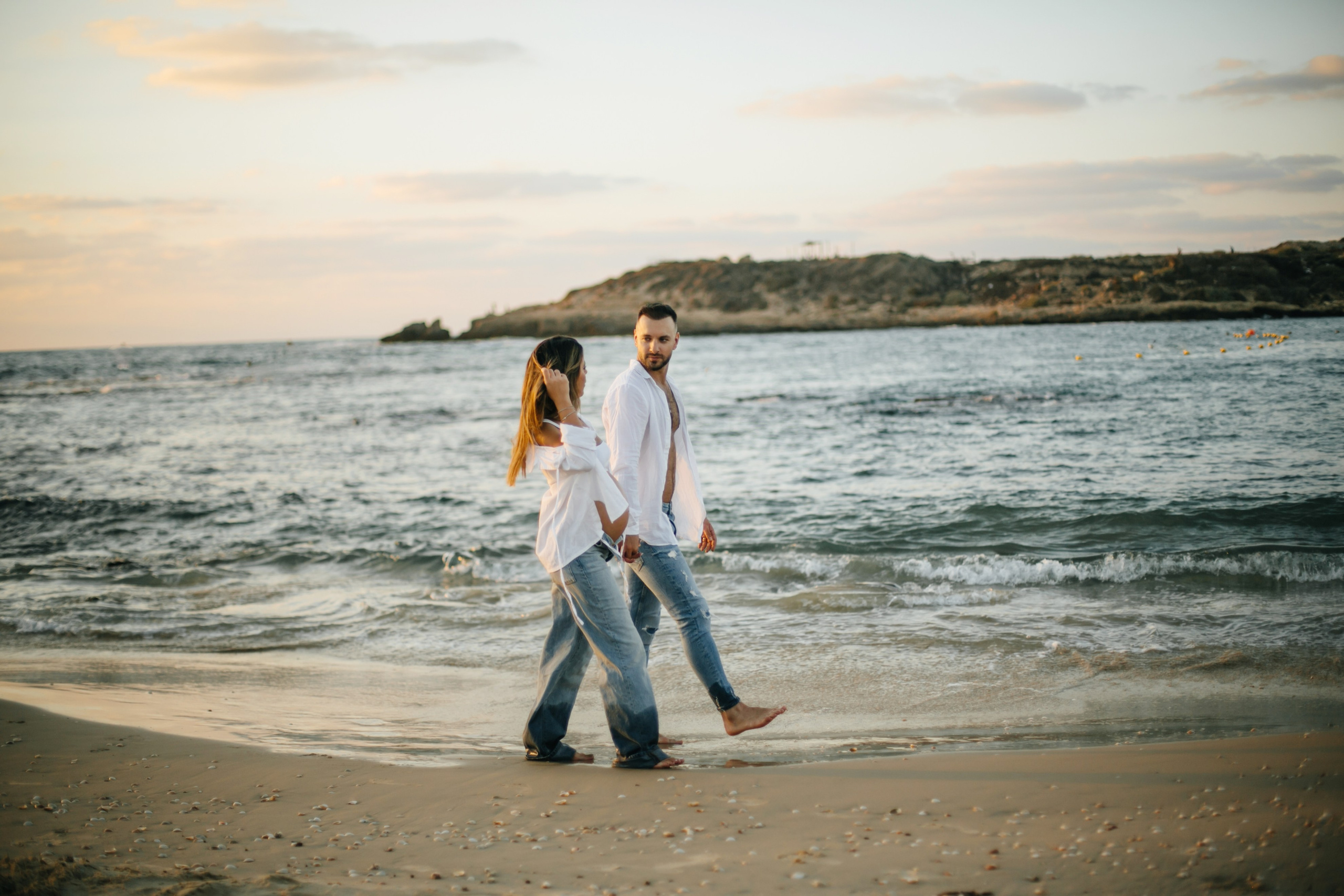 Yael & Gal Nahsholim beach. Family photographer in Israel
