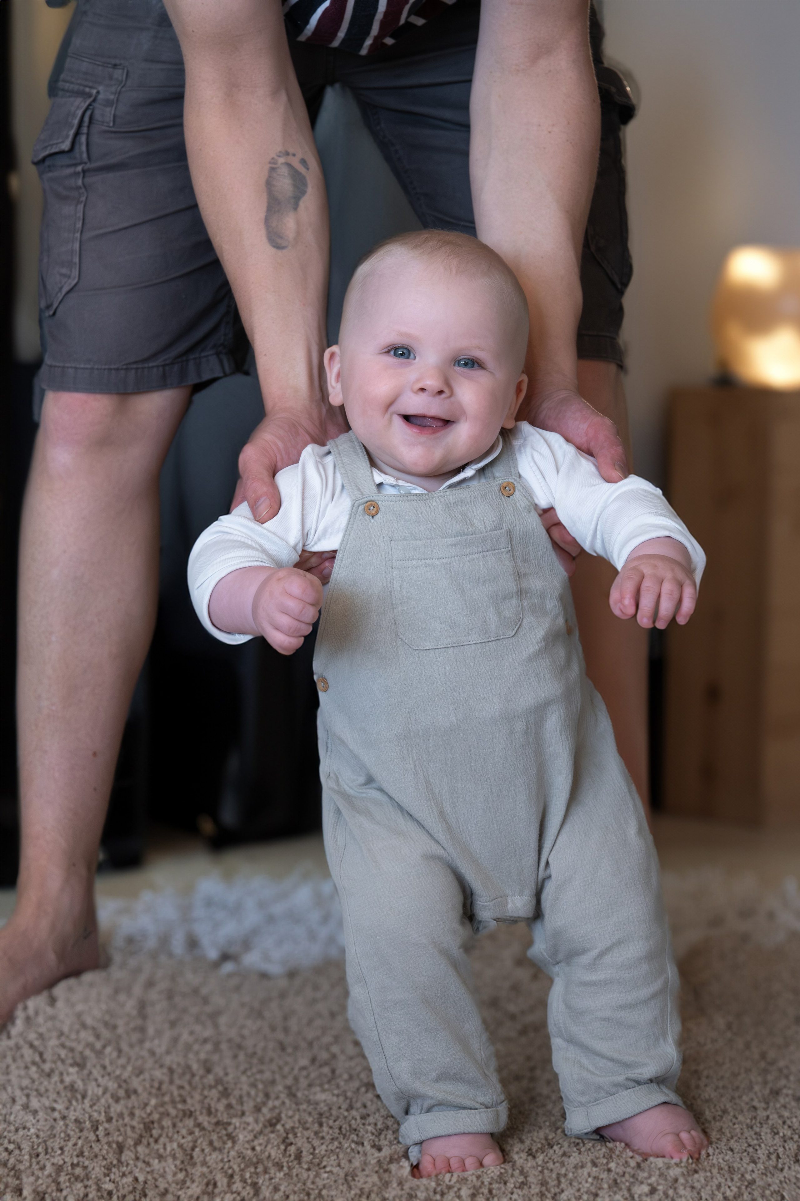 Sußer Junge. Newborn Baby Fotografie Flensburg Babyfotoshooting