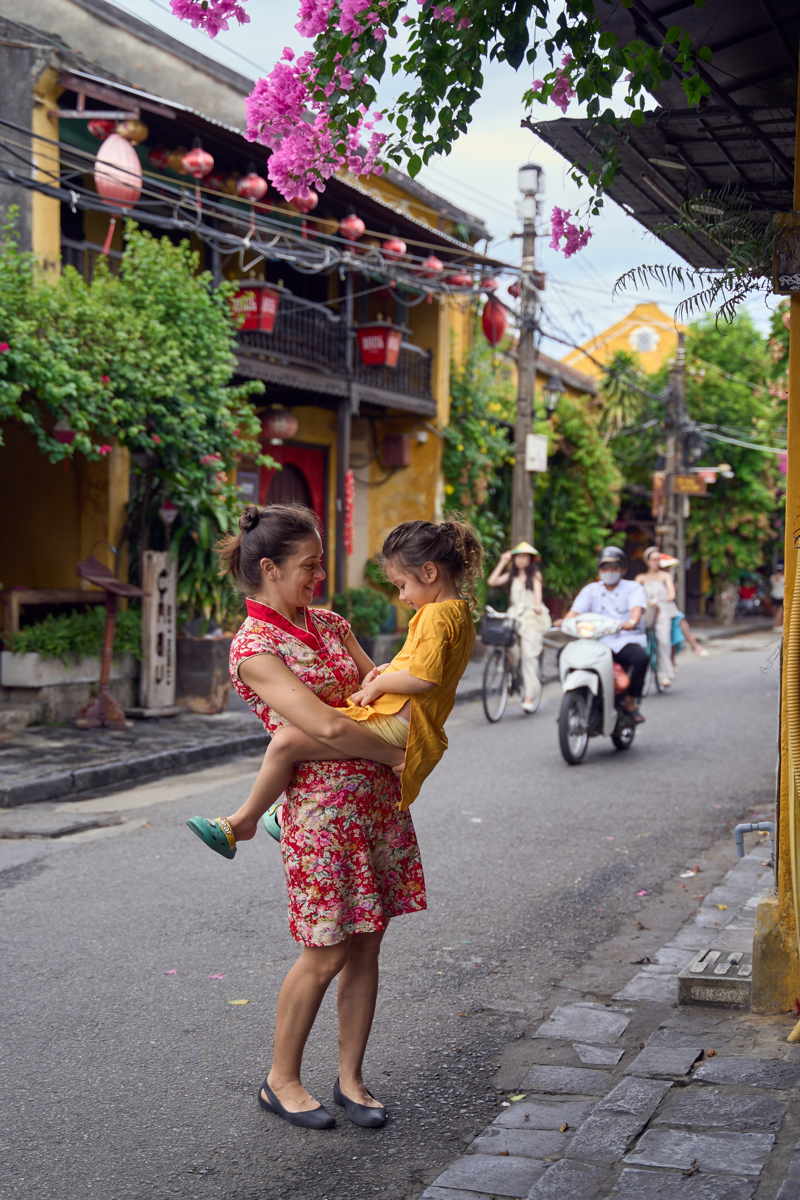 Family Photography in Hoi An | Natural & Candid Moments. Photographer in Hoi An — Veronika Guzenko. Natural photoshoots for couples, families and solo travelers. Book your shoot today