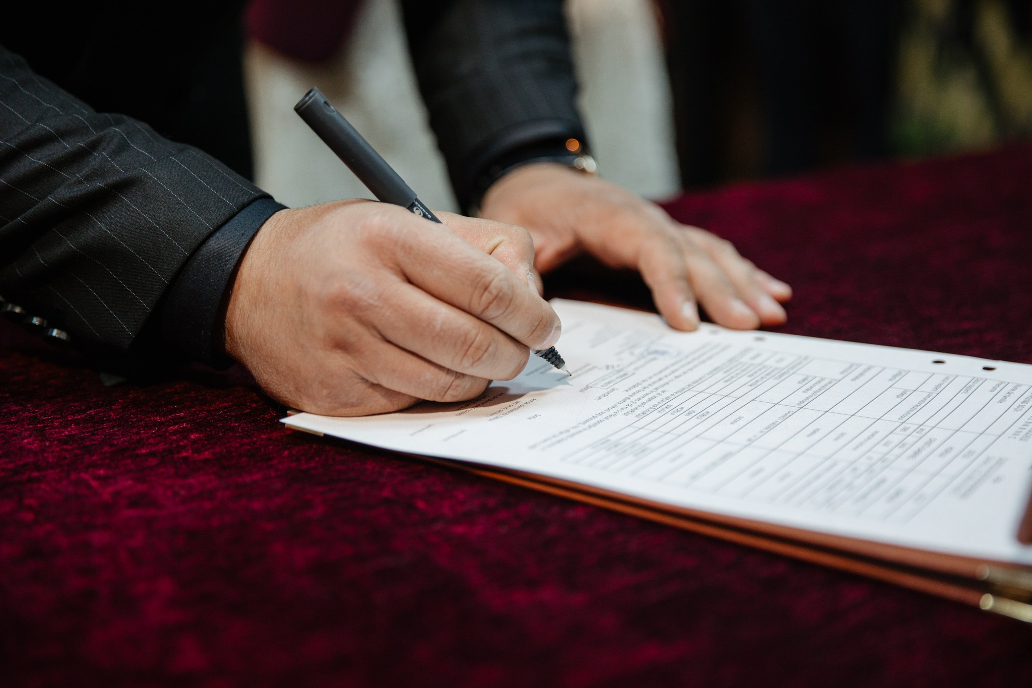 Nunta de Poveste la Sucevița: Cristi și Andreea. Servicii foto-video profesionale, pentru momente de neuitat