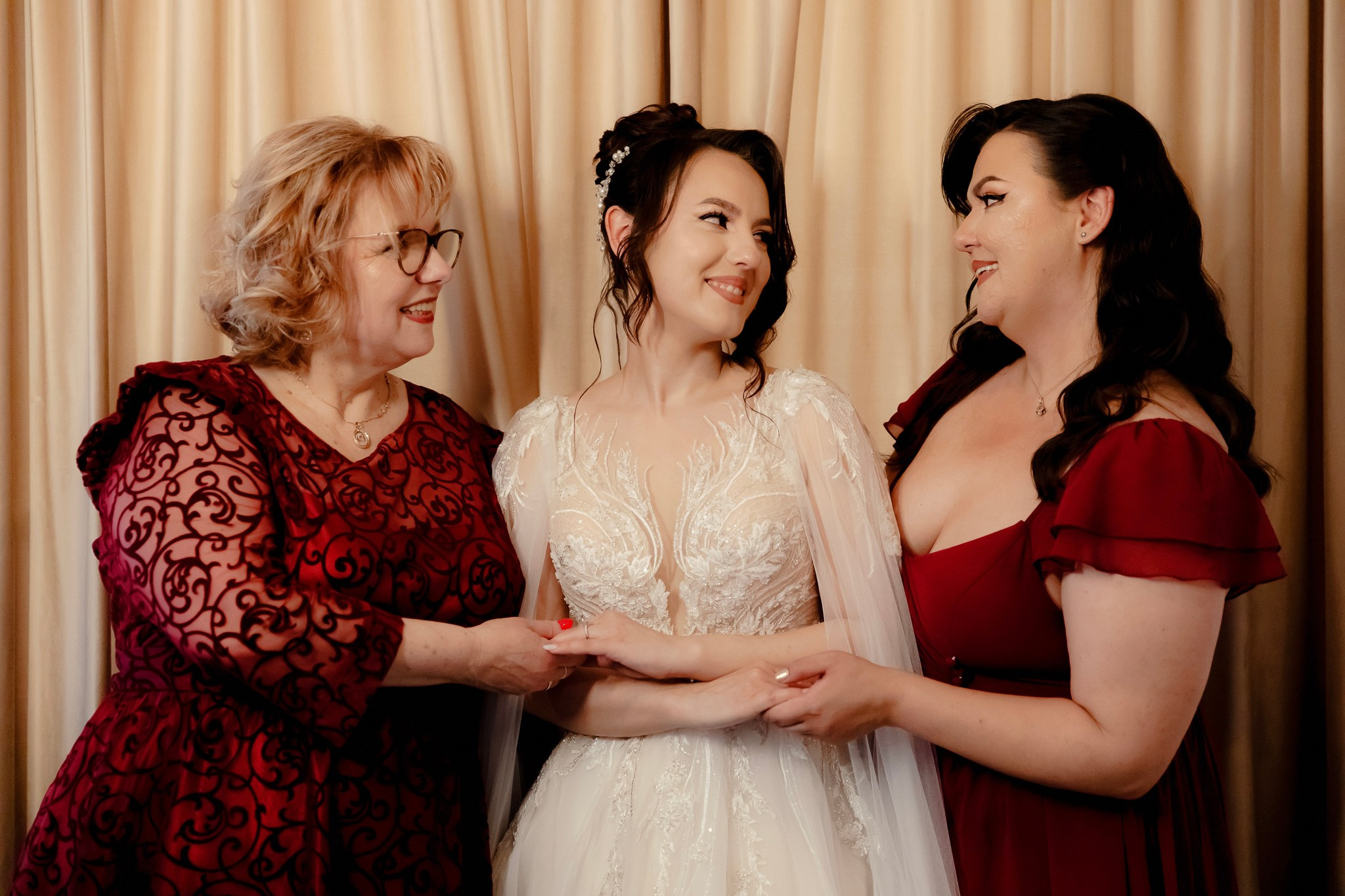 Ioana & Ionuț | Nuntă de poveste la Păstrăvăria Poiana din Mălini județul Suceava. Servicii foto-video profesionale, pentru momente de neuitat