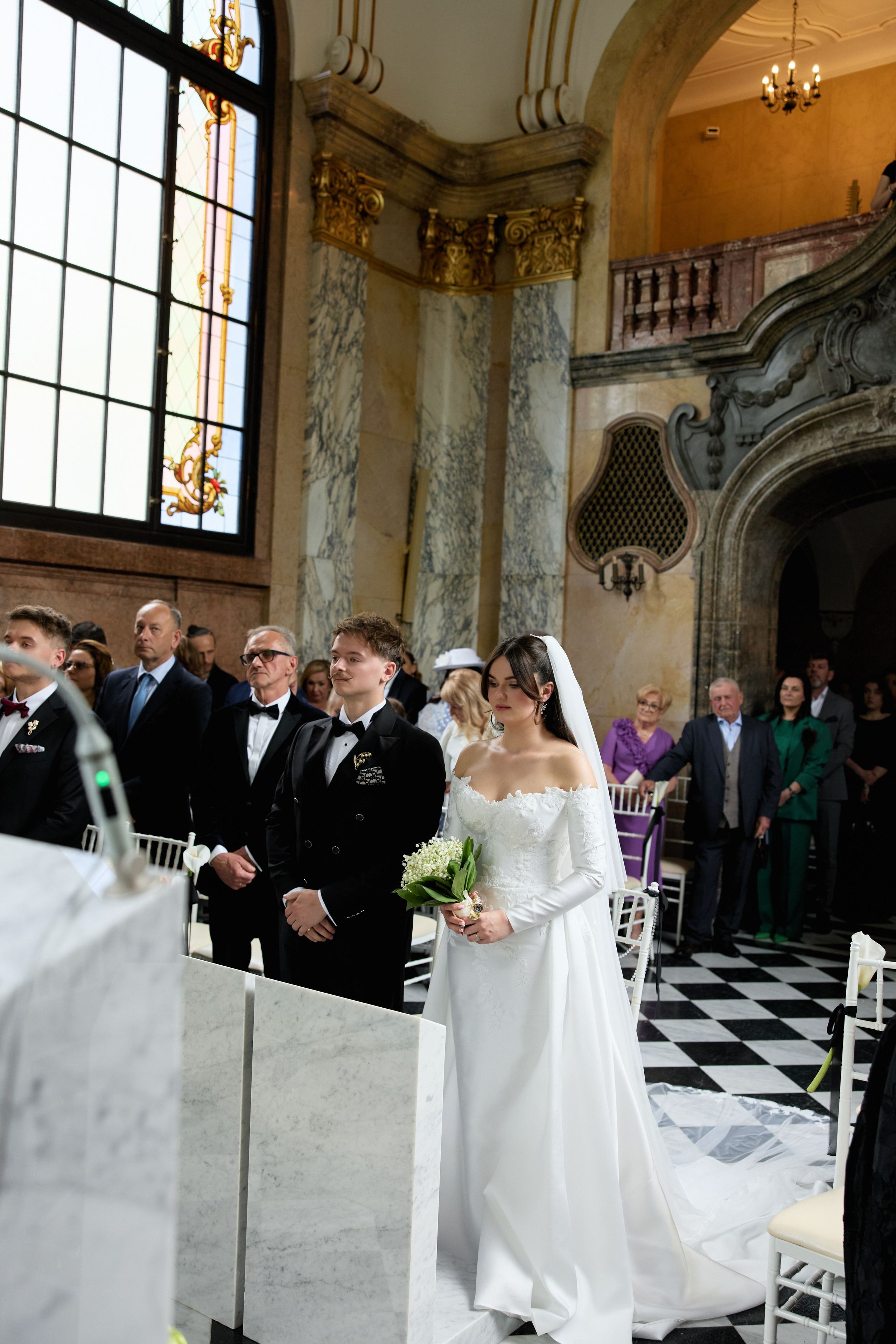 Wiktoria & Kacper. Pałac Goetz. Fotograf ślubny i rodzinny w Krakowie Yana Klymova