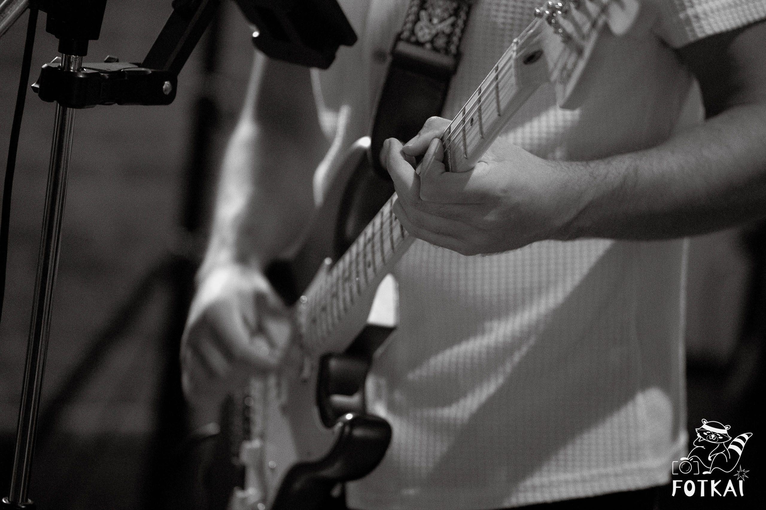 Stones of the Coast en Café Aljibe Rojales: Reportaje fotográfico 30.08.25 | FOTKAI