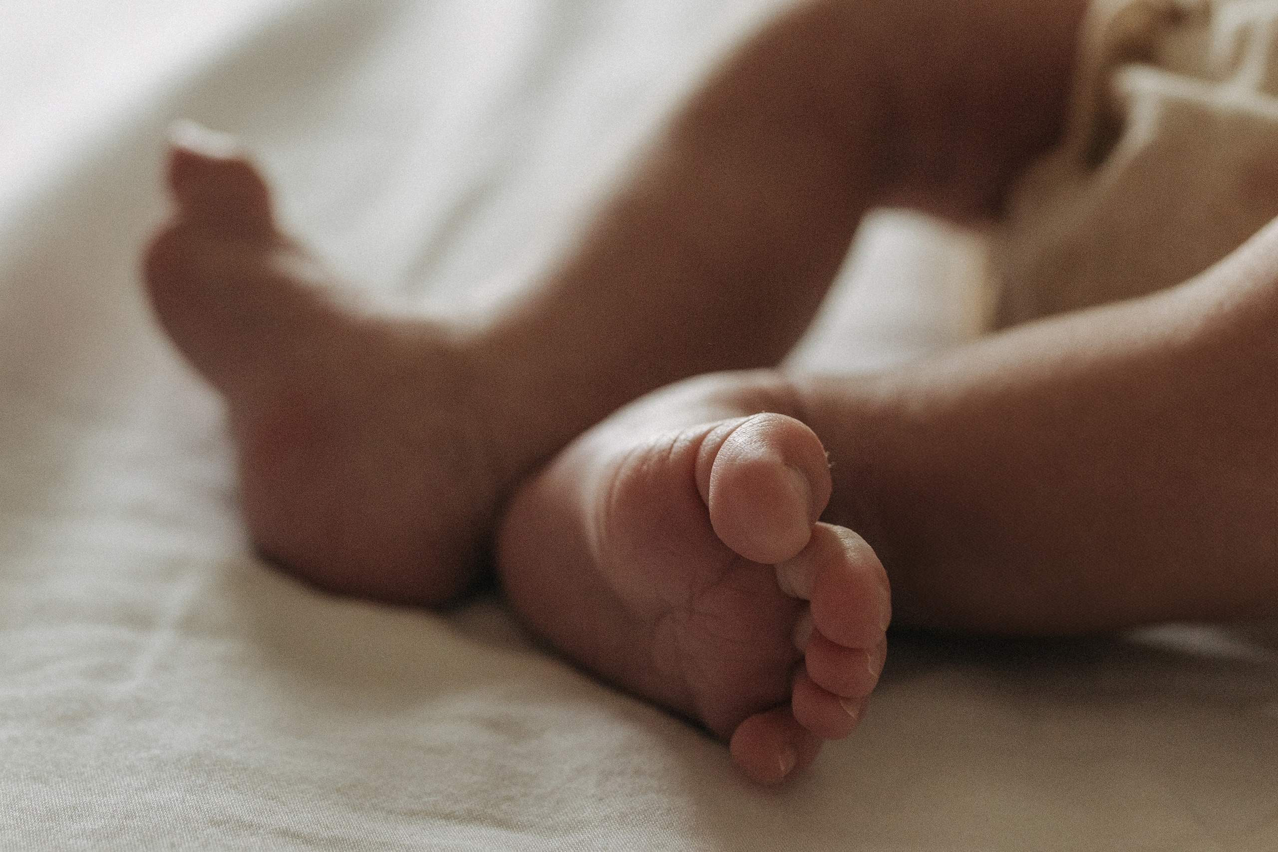 Full Family Newborn Photography – Love, Warmth & Connection. Alisa Tant — Family and newborn photographer Bucks County, Montgomery county, Philadelphia, NJ