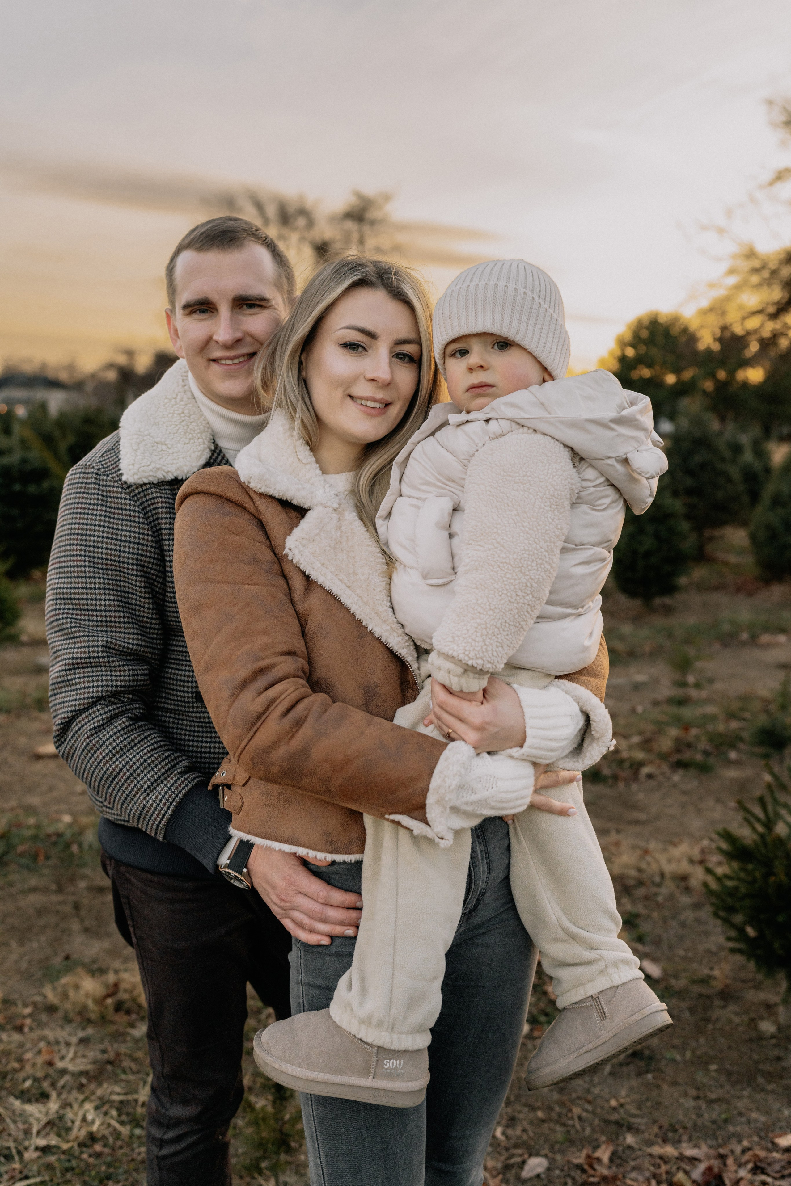 Christmas Farm Photography – Festive & Cozy Memories. Alisa Tant — Family and newborn photographer Bucks County, Montgomery county, Philadelphia, NJ
