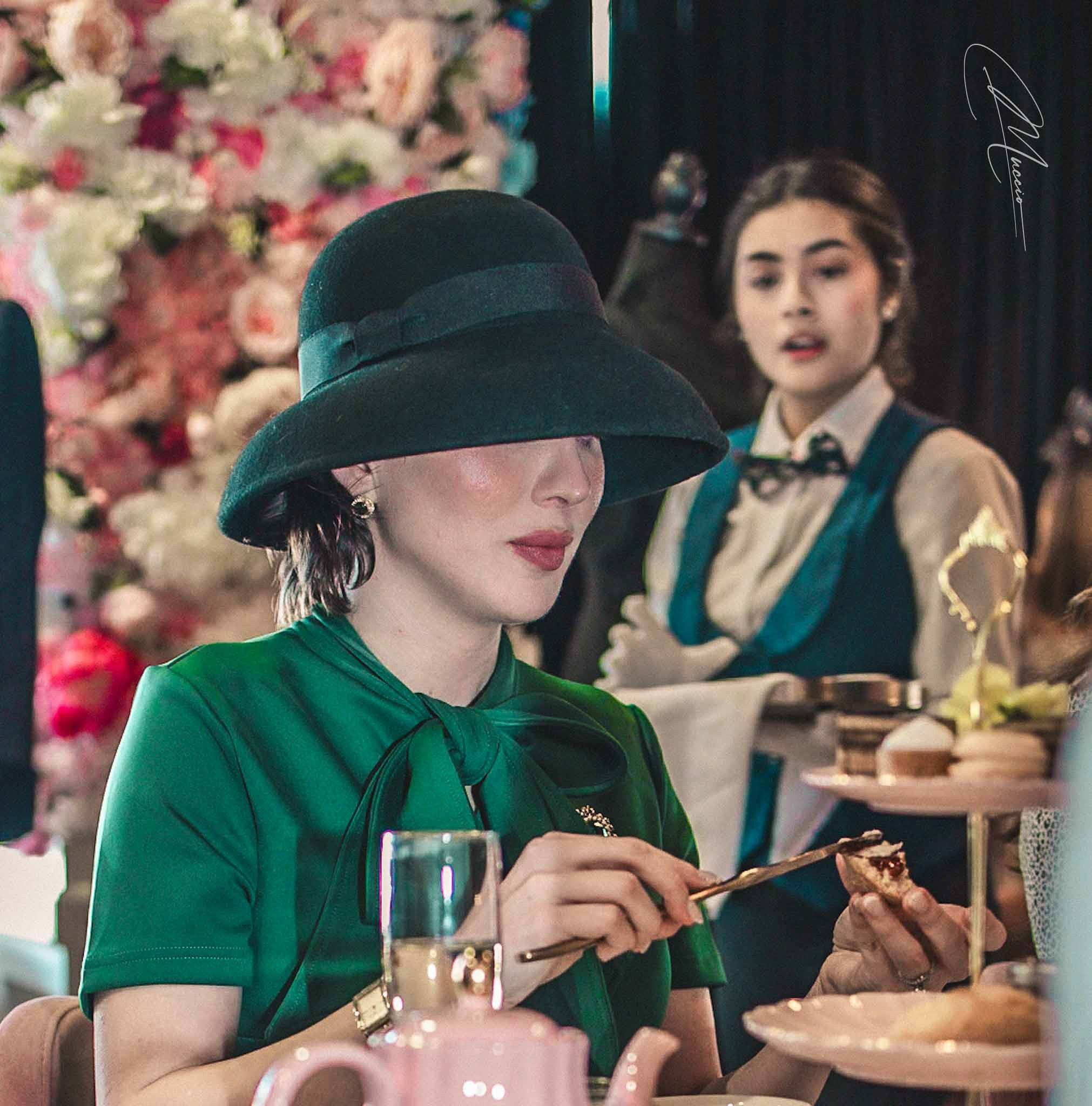 Royal Tea Series. Out and About 239