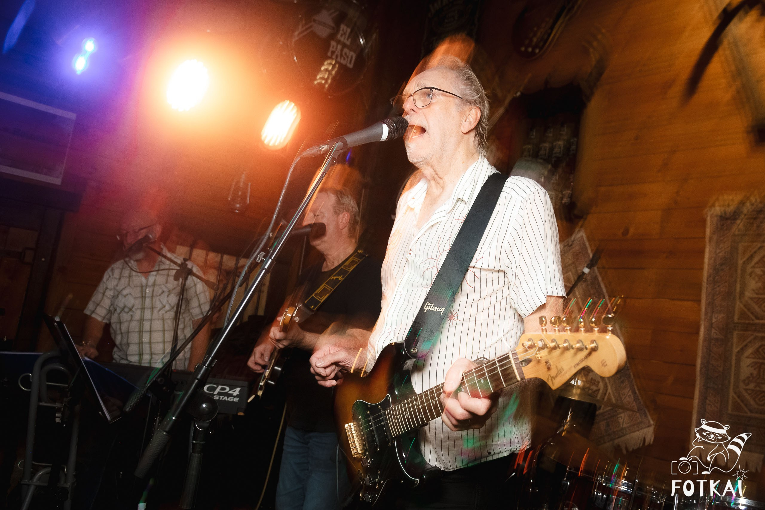 The Comebacks en El Paso Rock Bar Torrevieja: Reportaje fotográfico 11.10.25 | FOTKAI