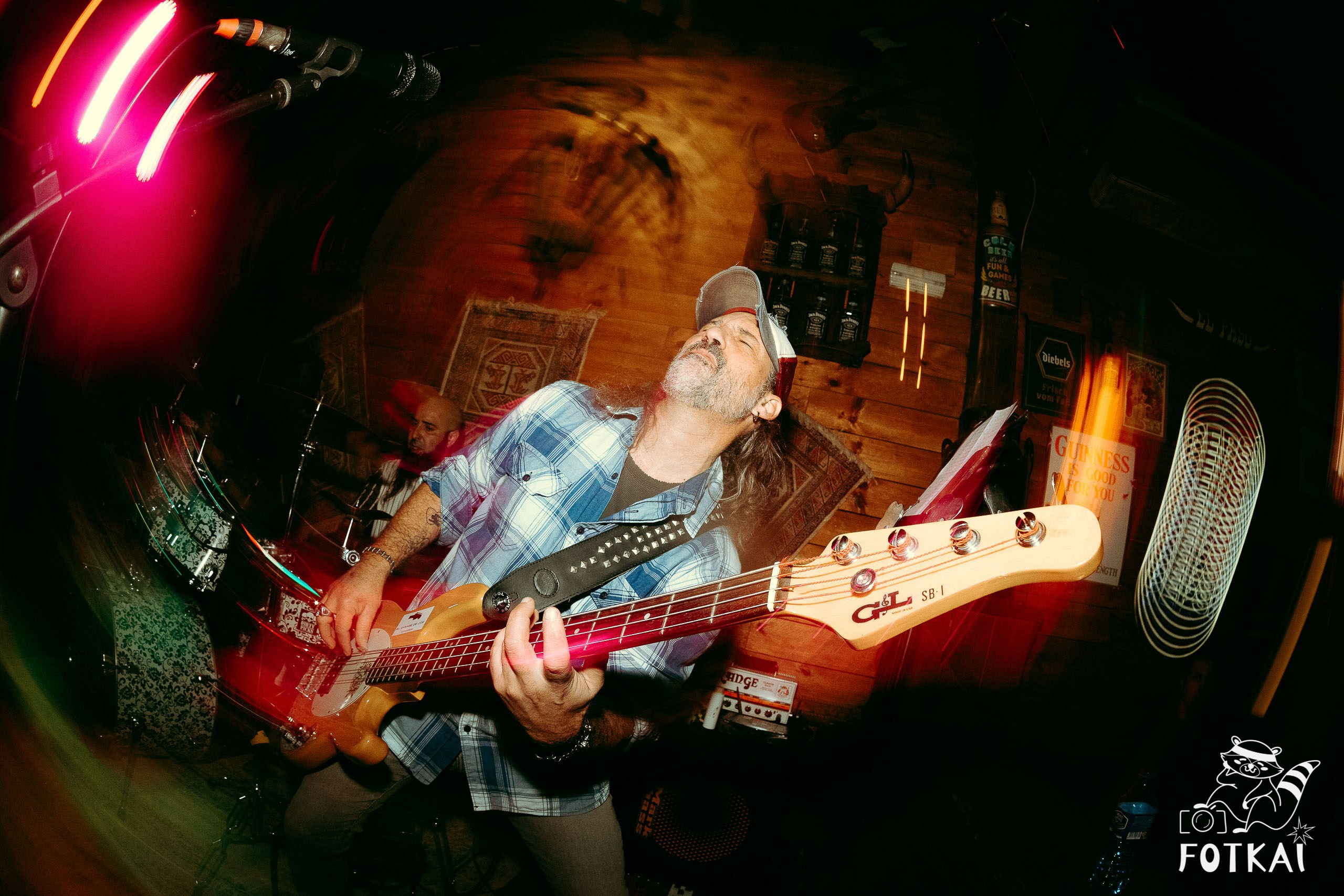 Dirty Picks en El Paso Bar Torrevieja: fotorreportaje punk y garage rock · 24 de enero | FOTKAI