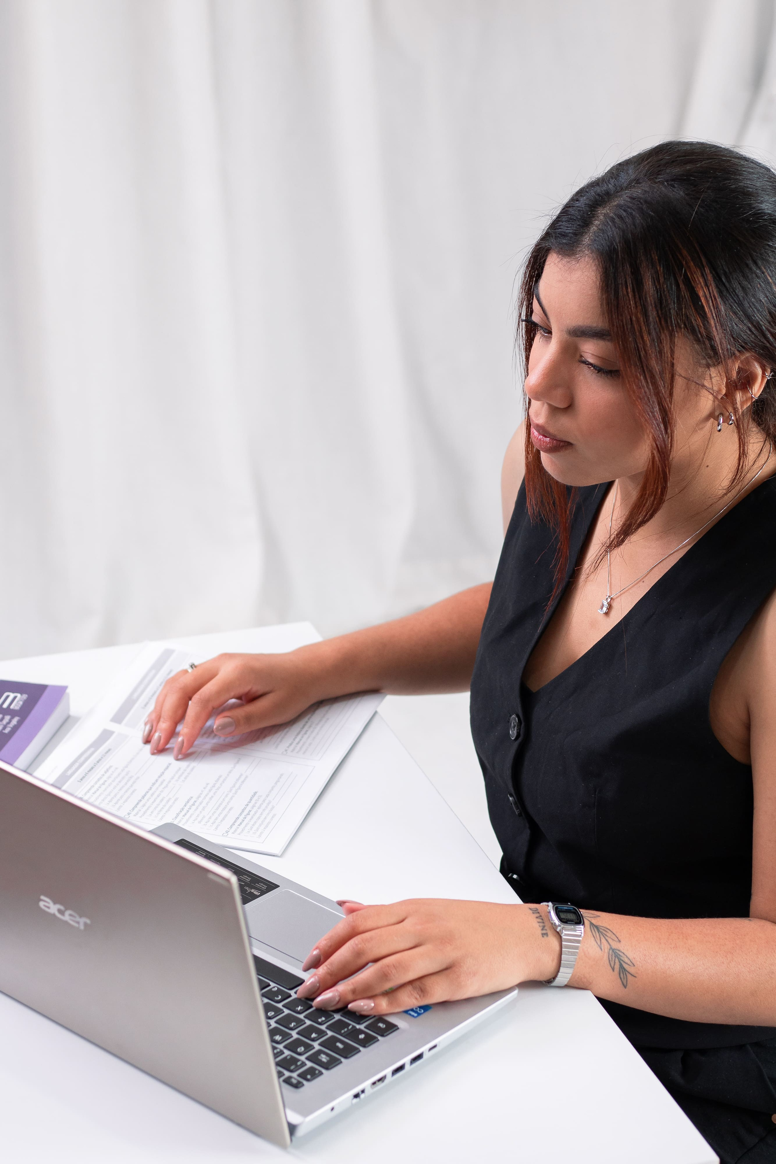Retrato Corporativo em Estúdio | São Paulo Zona Norte. Fotógrafa em são paulo — Fotos Autênticas