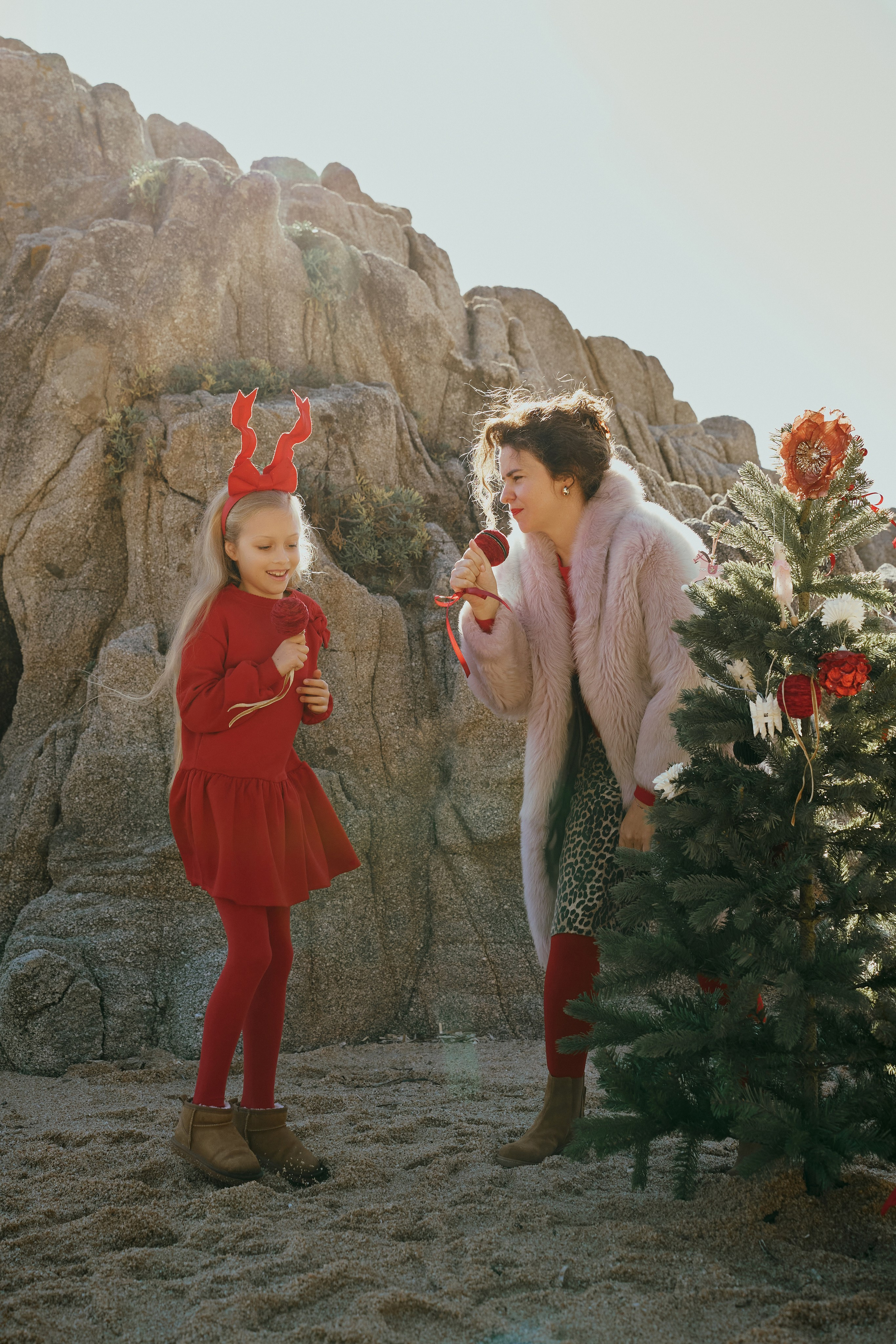 Пляж. Мама и дочь. Фотограф в Барселоне Жанна Захарченко