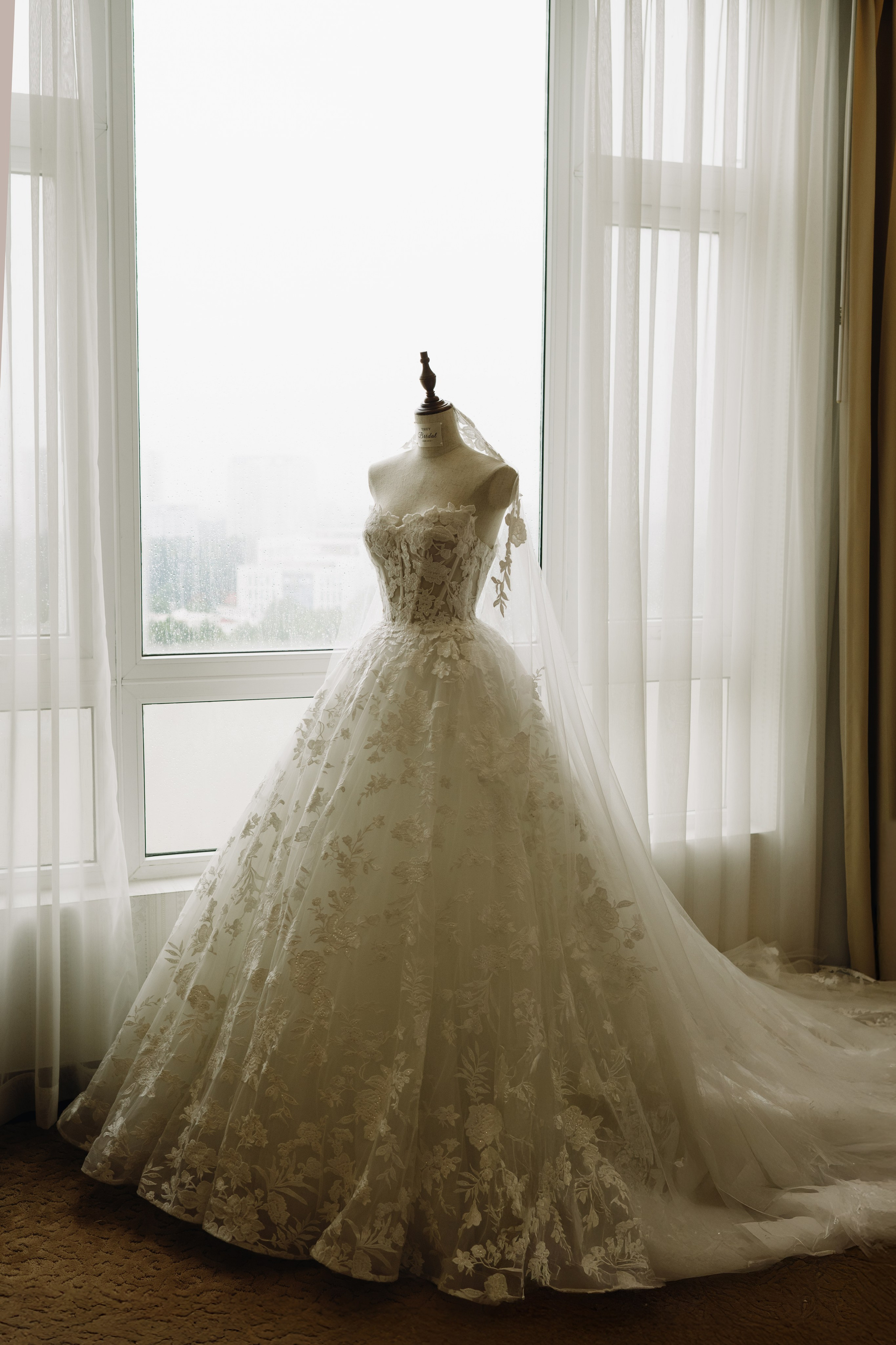 Khoa + Vi | Photojournalism. BenColor Studio