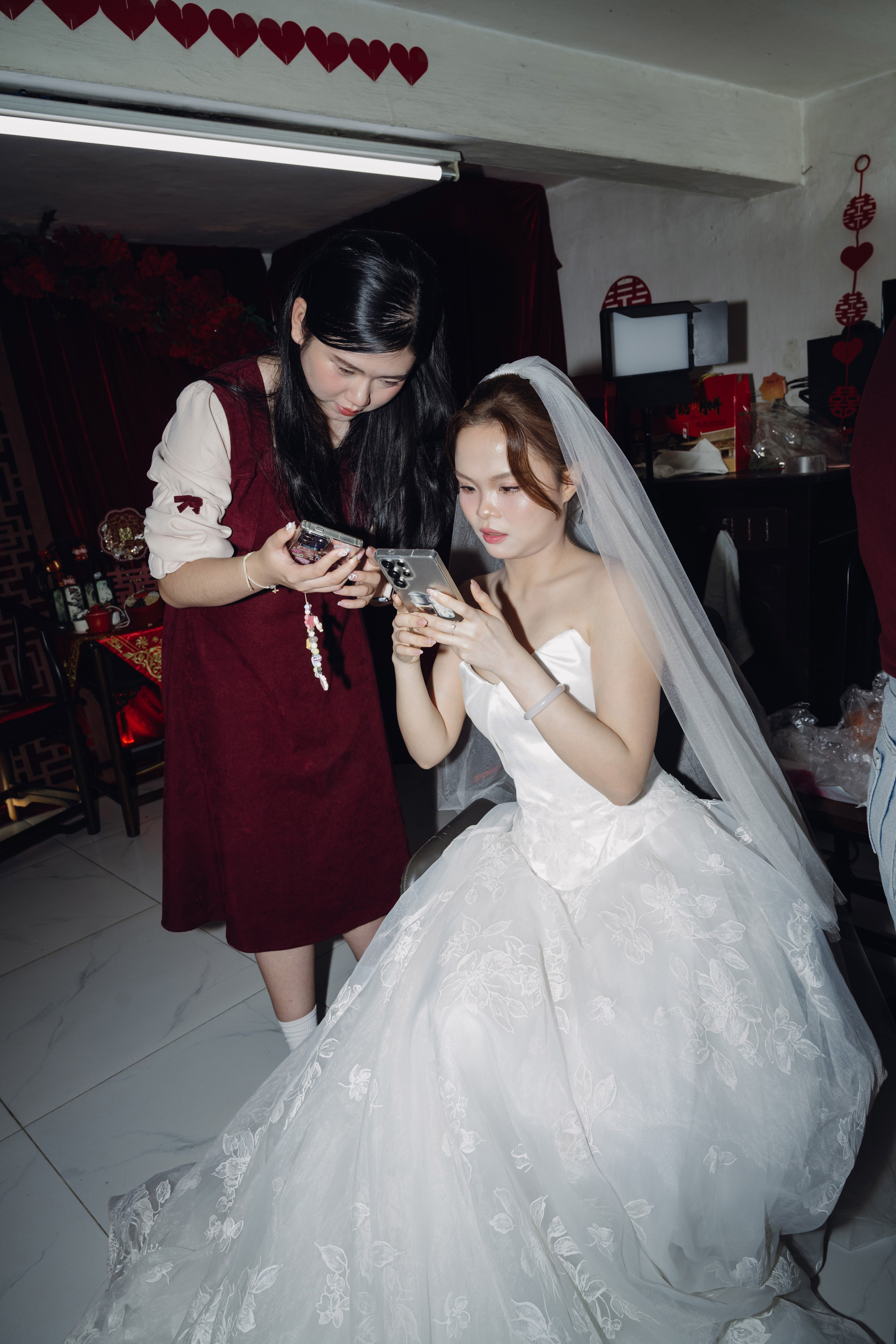 Zhang + Dinh | Photojournalism. BenColor Studio