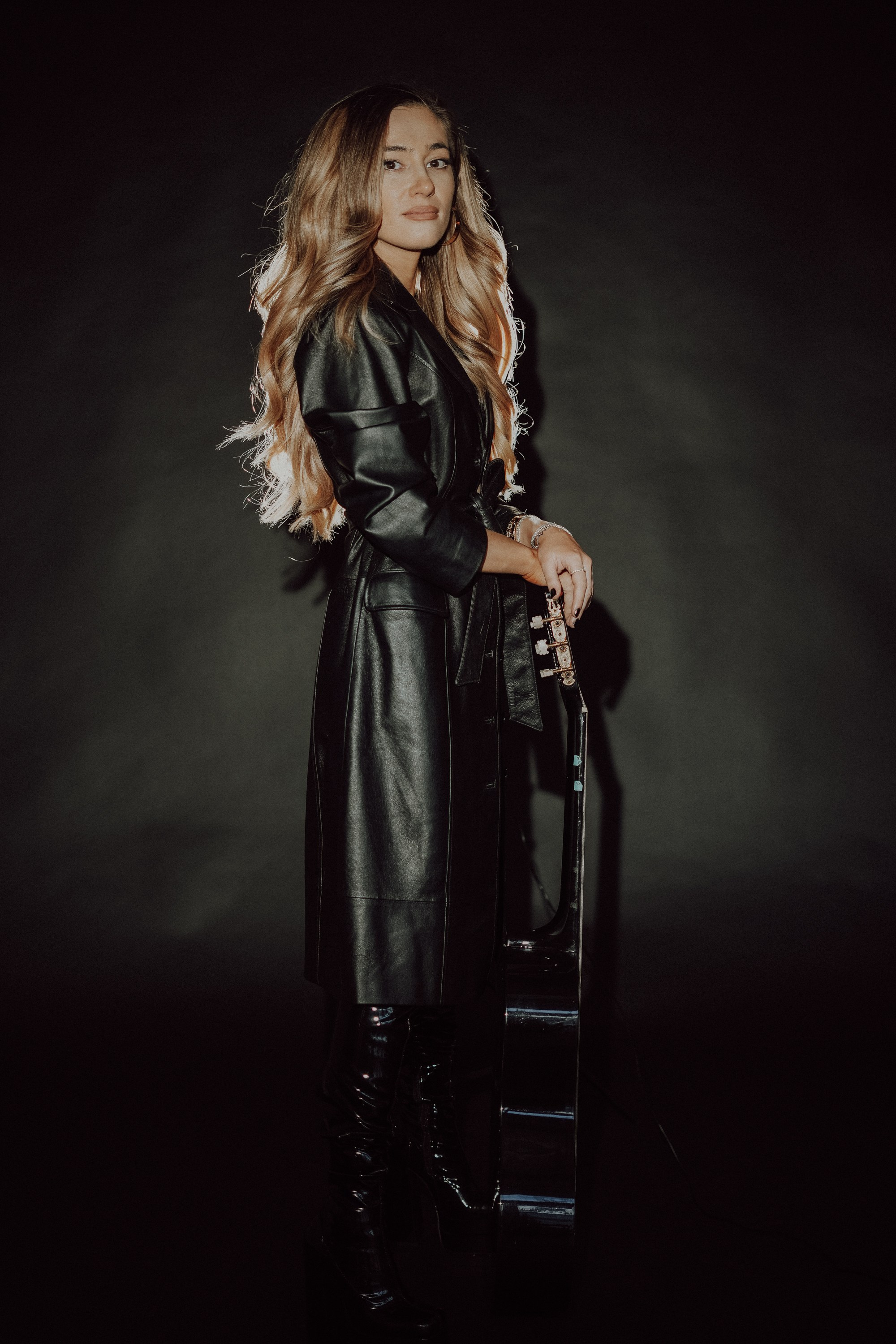 Shooting artist — Magda Stirbat. MARINABUGS