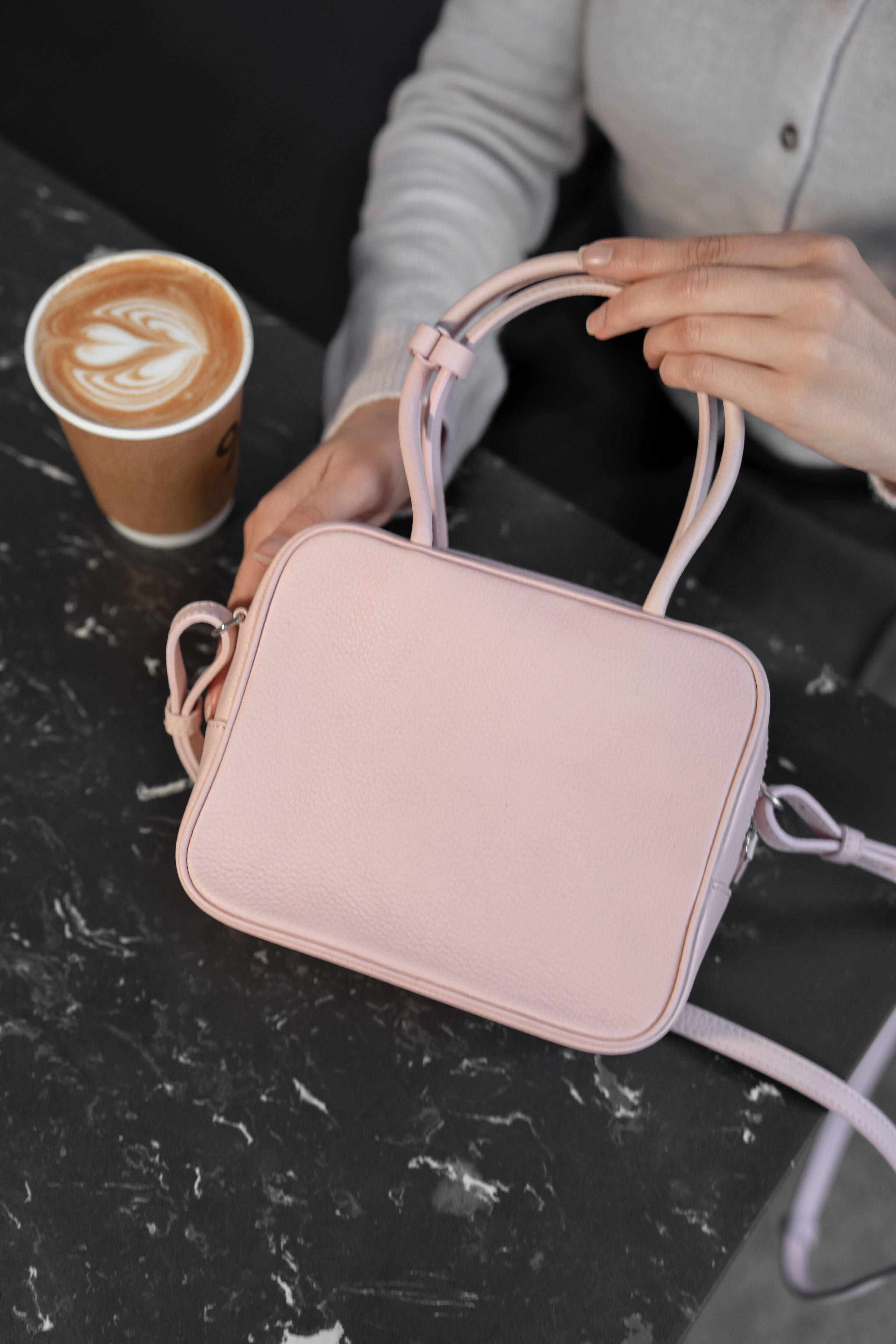 YOWO BAGS. ФОТОГРАФ В ГОНКОНГЕ (СВАДЬБЫ, FASHION, СЕМЕЙНЫЕ, МЕРОПРИЯТИЯ, ФОТОПРОГУЛКИ)