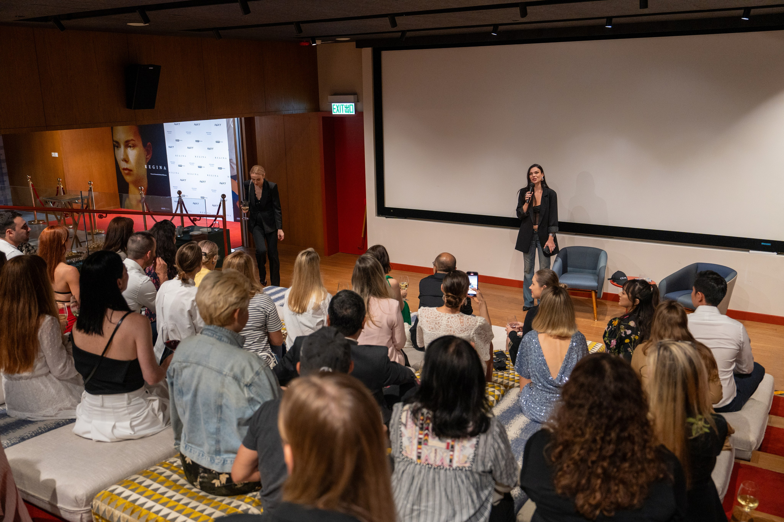 KRISP. PRODUCTION MOVIE PREMIER. ФОТОГРАФ В ГОНКОНГЕ (СВАДЬБЫ, FASHION, СЕМЕЙНЫЕ, МЕРОПРИЯТИЯ, ФОТОПРОГУЛКИ)