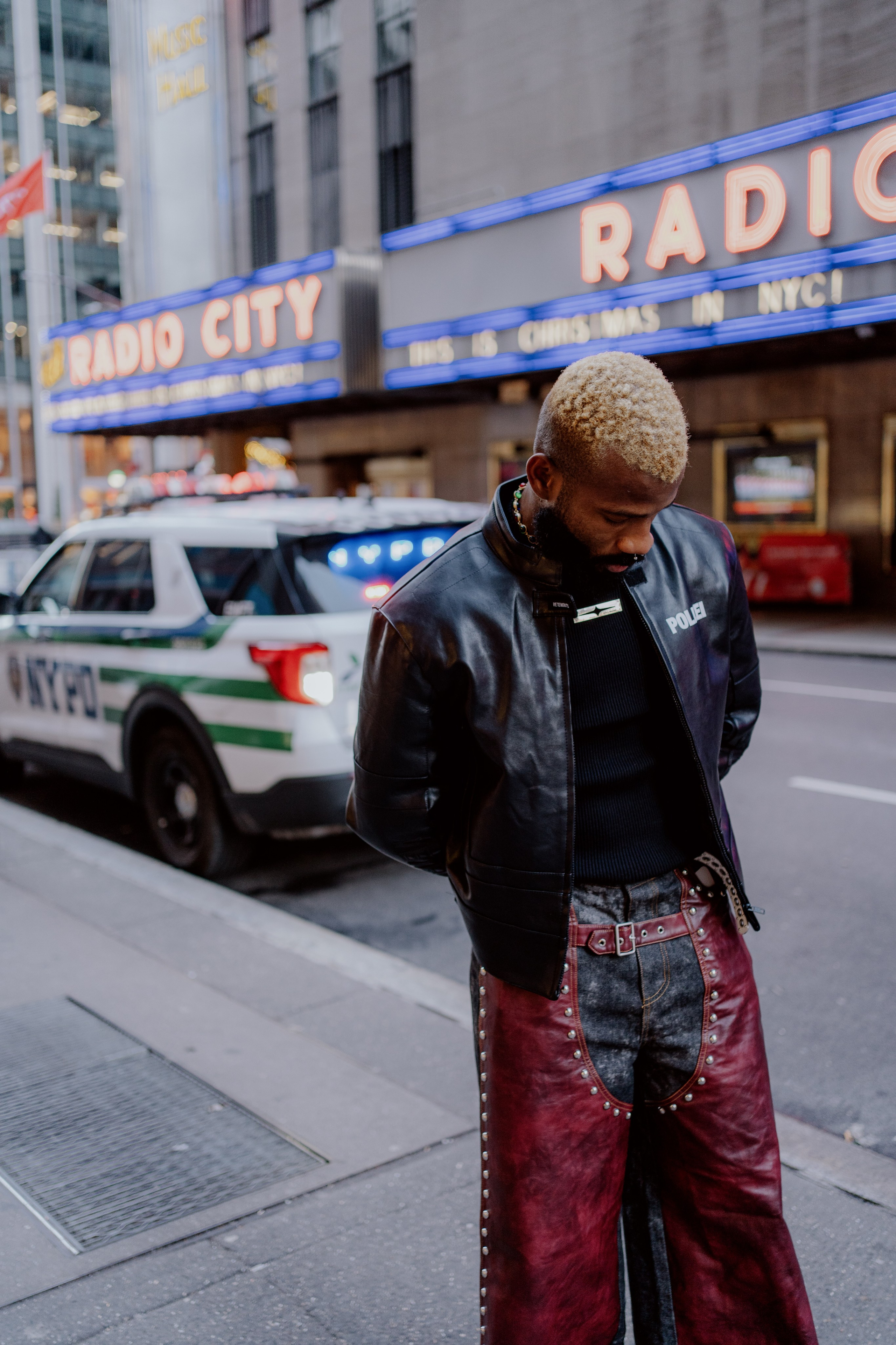 Times Square and 5th avenue. Videographer and photographer in New York // MAKAROV.VIDEO