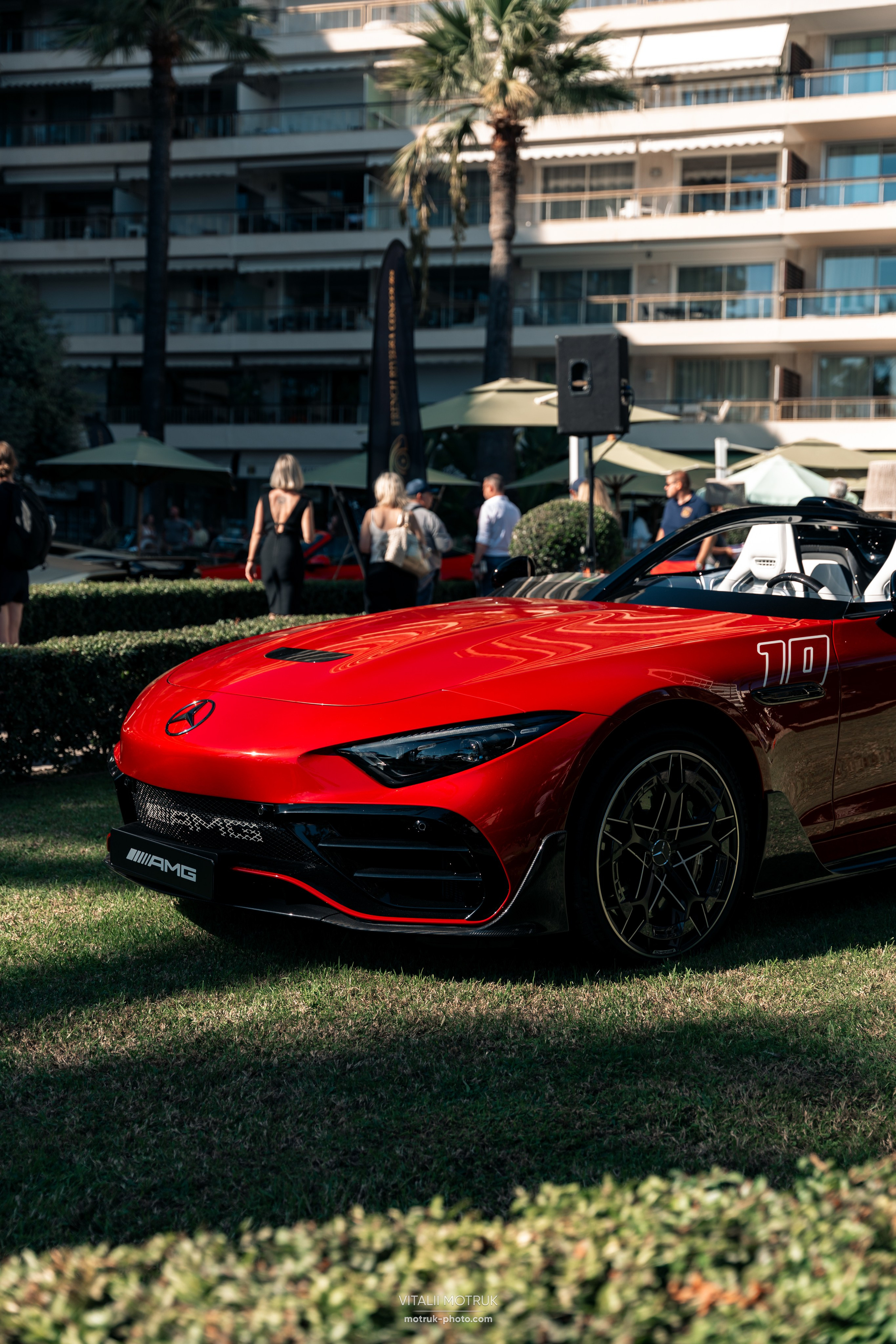 Cannes French Riviera Concours. Photographe de voitures à Paris — Vitalii Motruk
