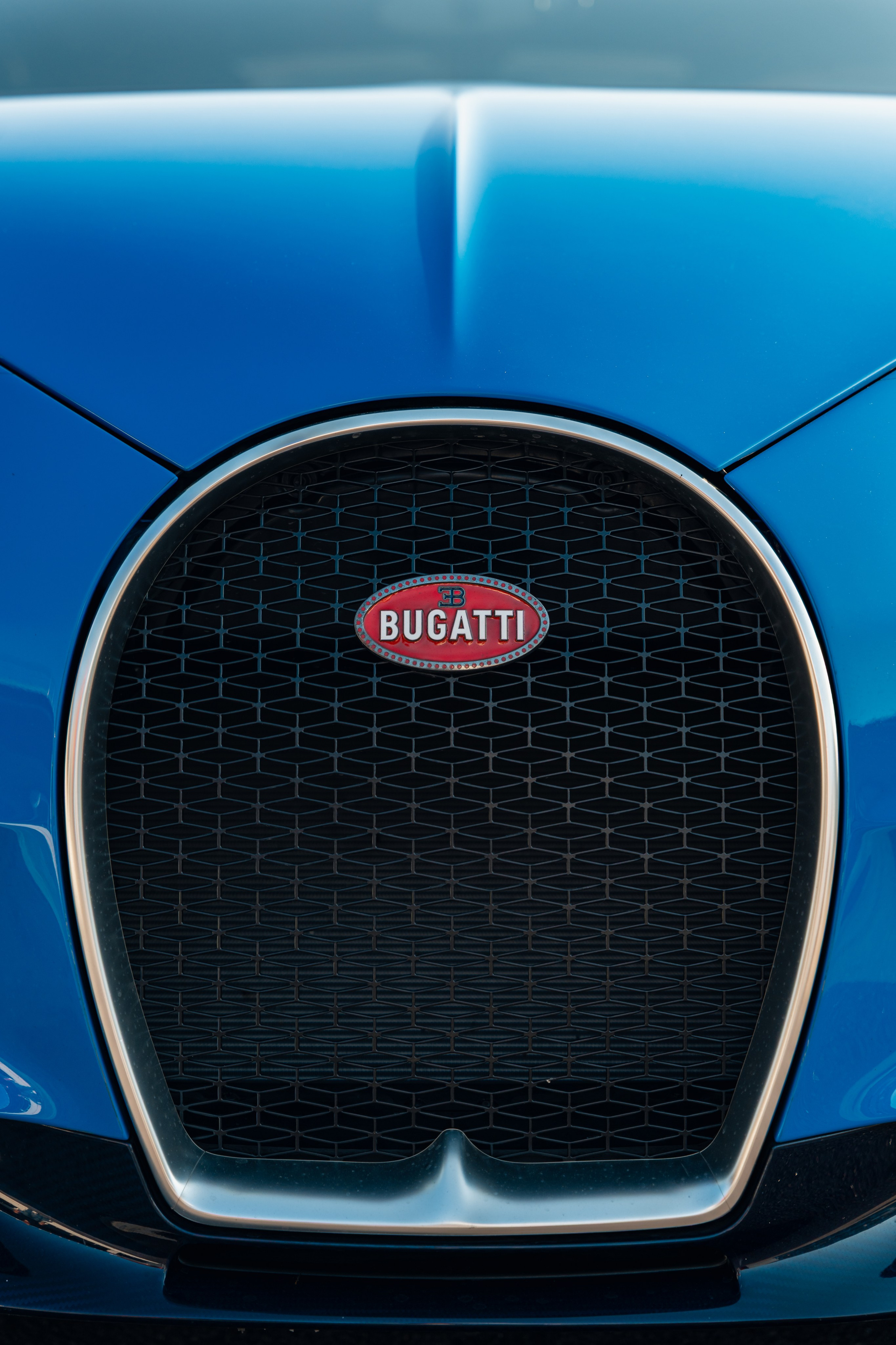 Bugatti Chiron. Photographer in Paris — Vitalii Motruk