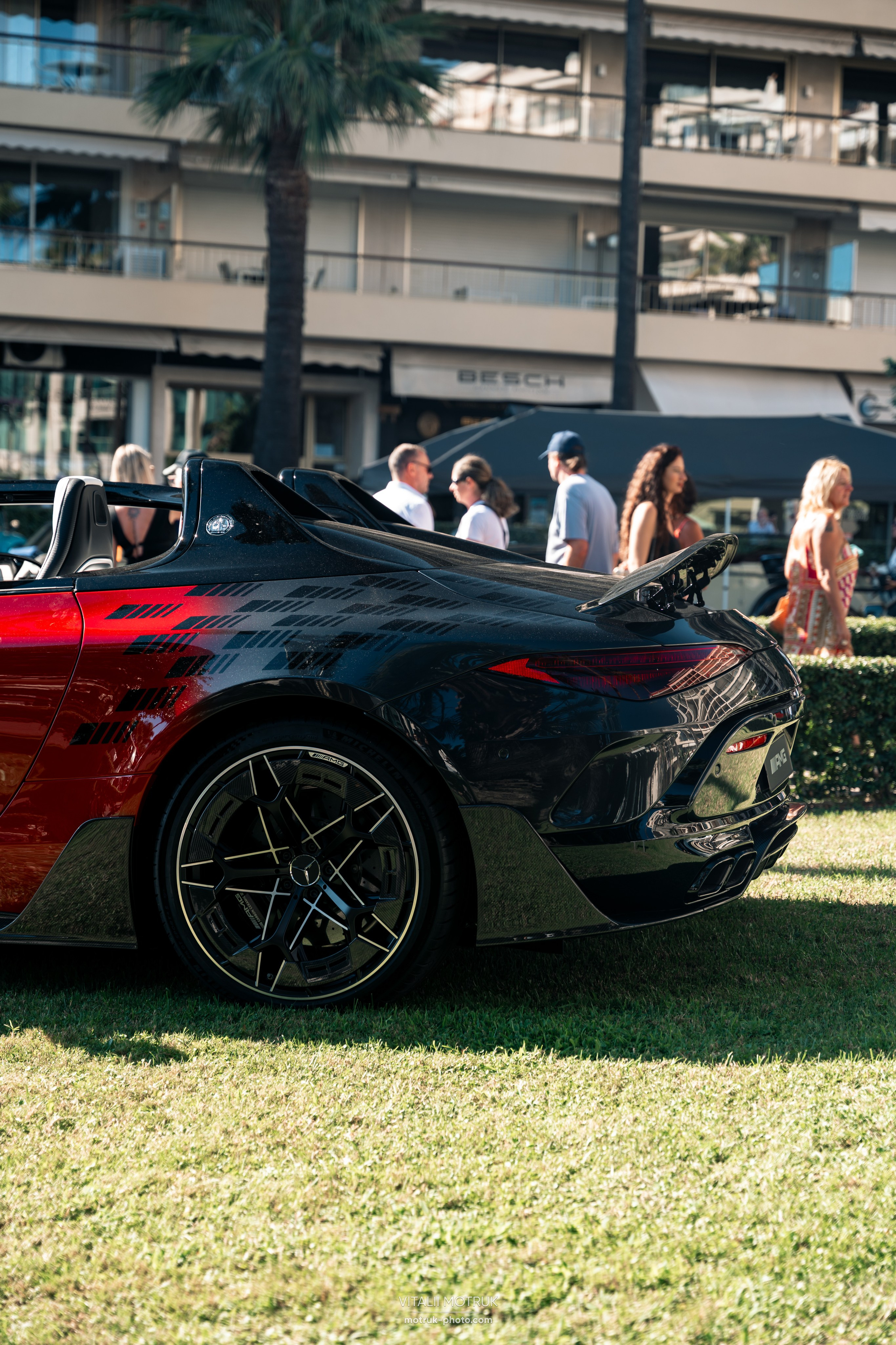 Cannes French Riviera Concours. Photographe de voitures à Paris — Vitalii Motruk