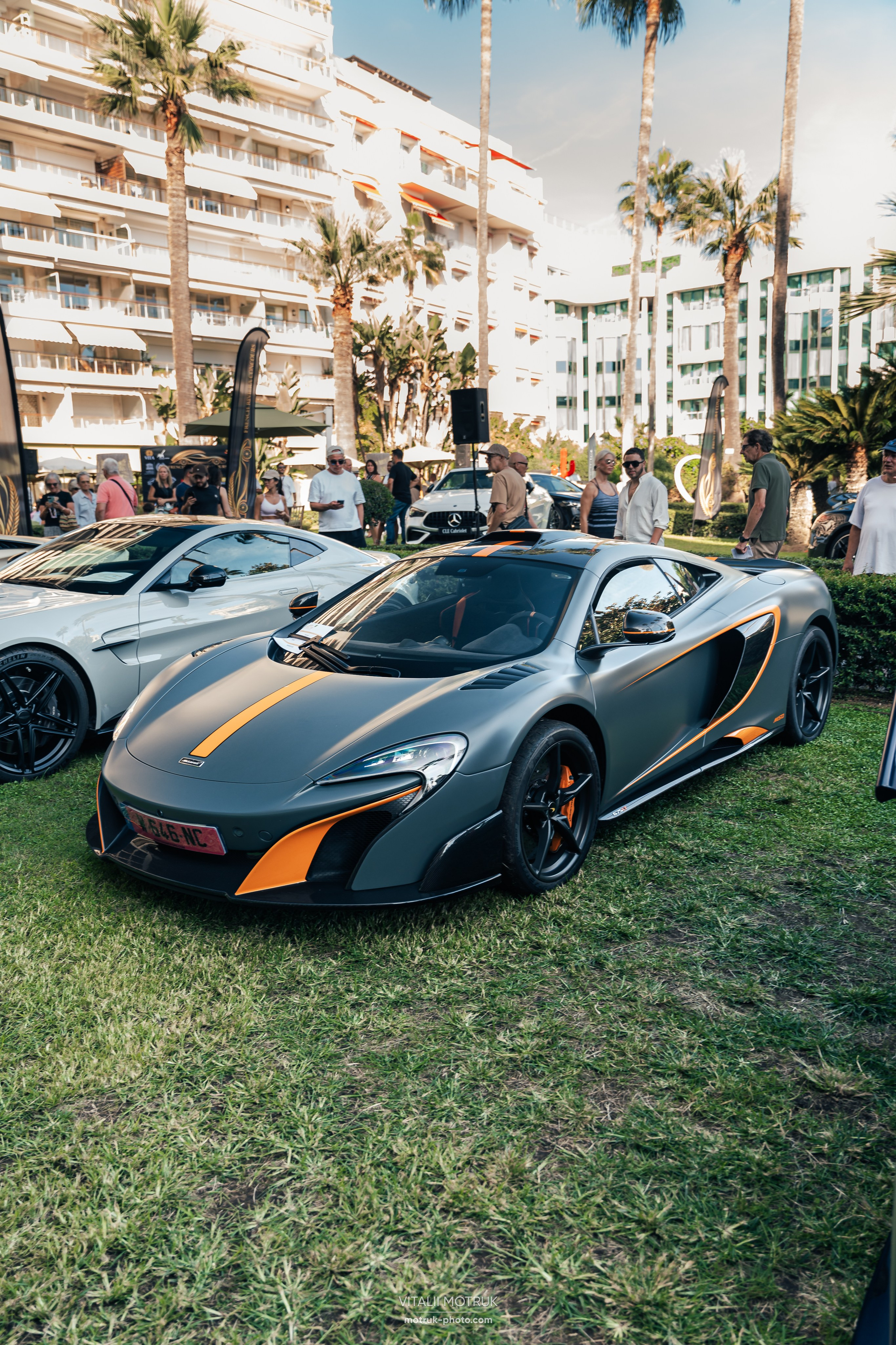 Cannes French Riviera Concours. Photographe de voitures à Paris — Vitalii Motruk