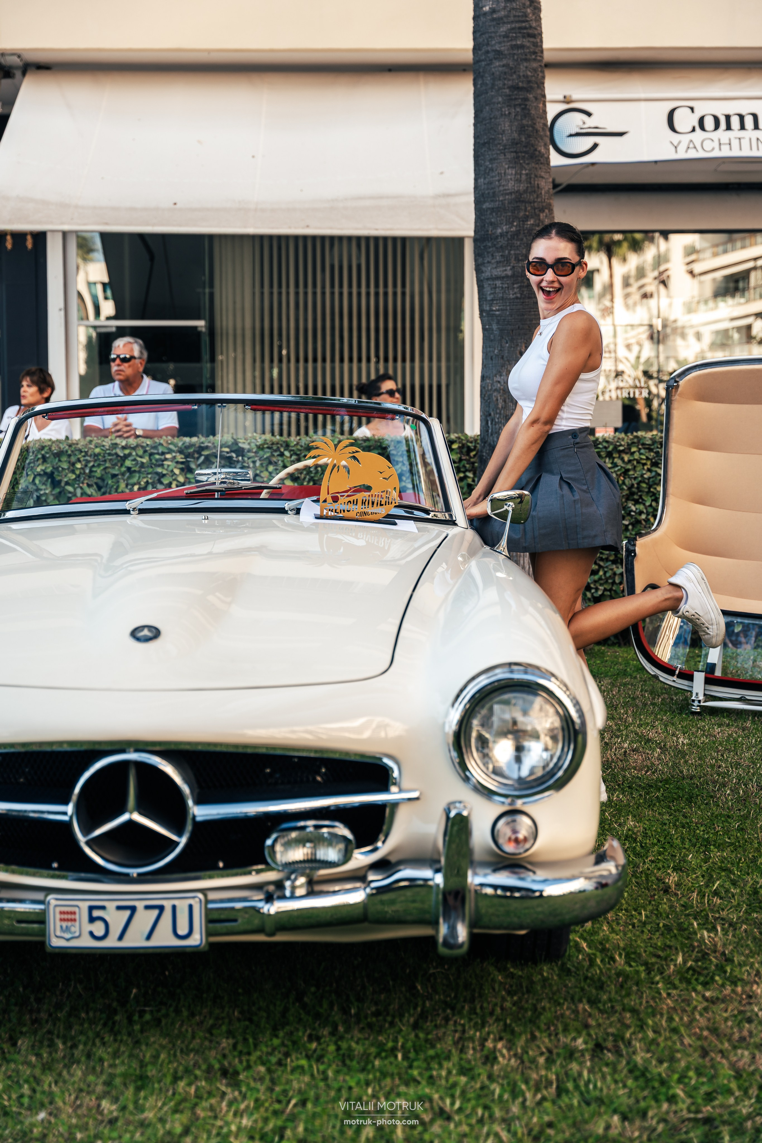 Cannes French Riviera Concours. Photographe de voitures à Paris — Vitalii Motruk