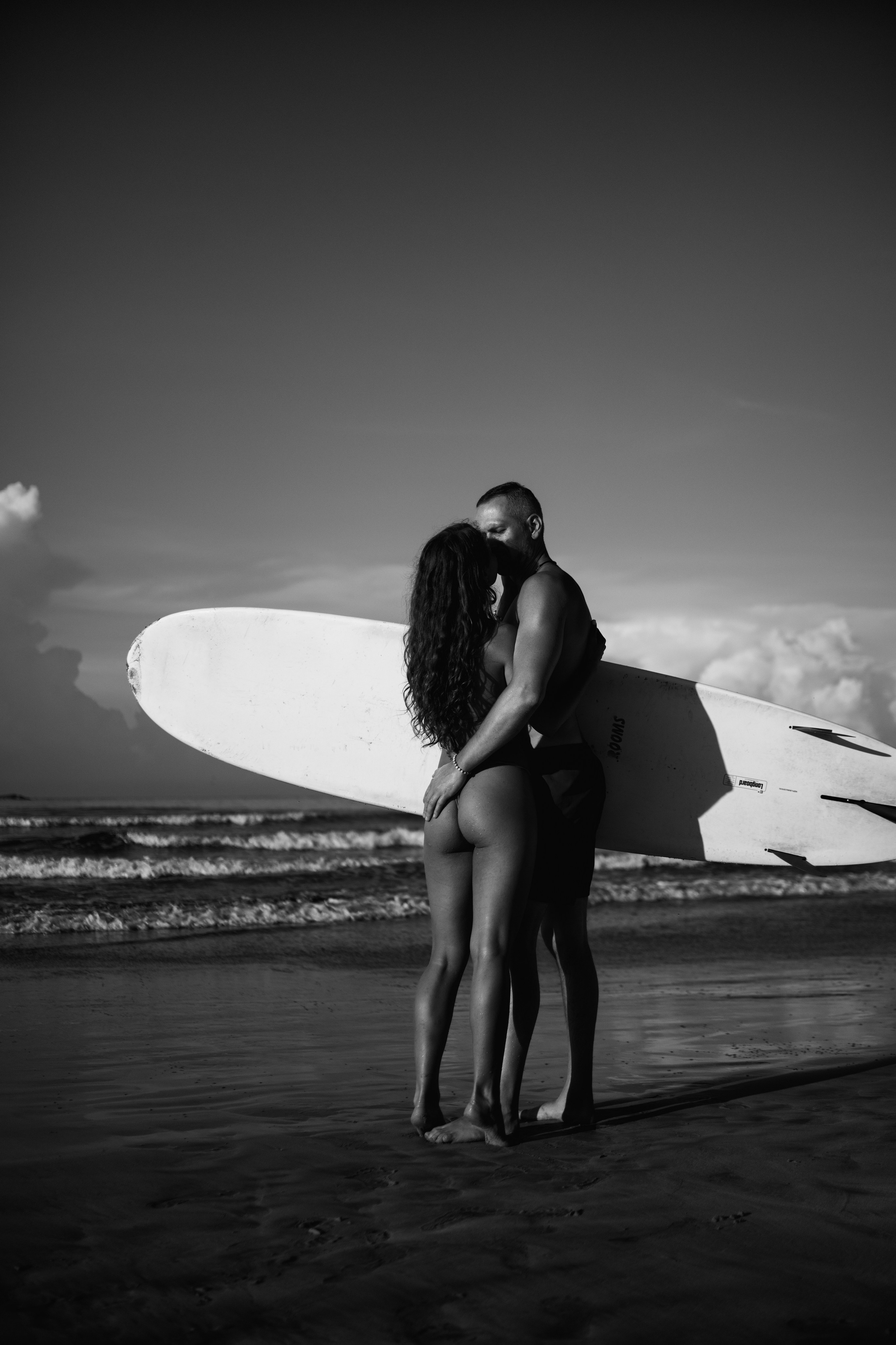 Surf couple | BW