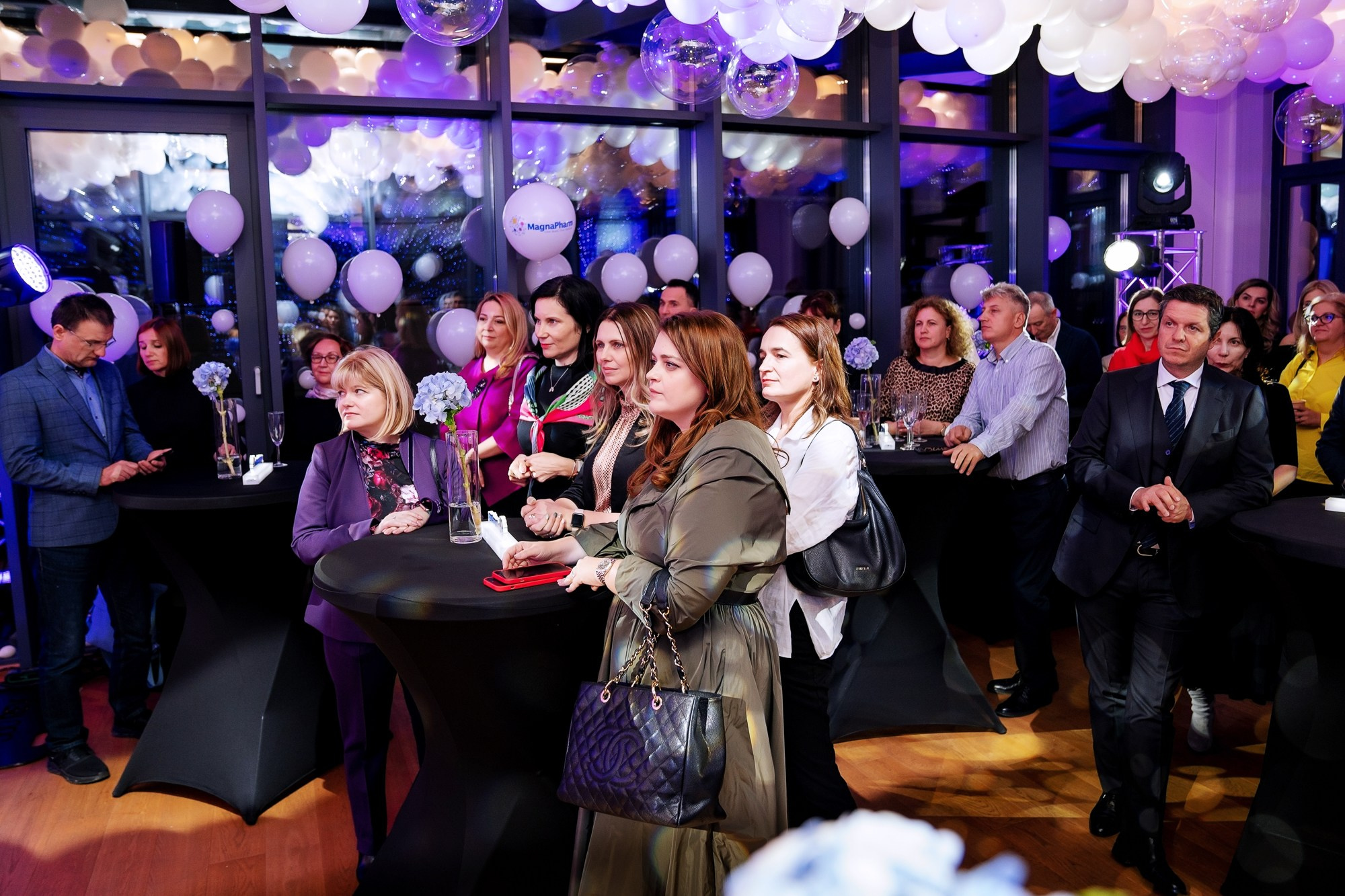 Fotografie Corporate Specializat in Lansări Produs si Serviciu. Fotograf Corporate Business