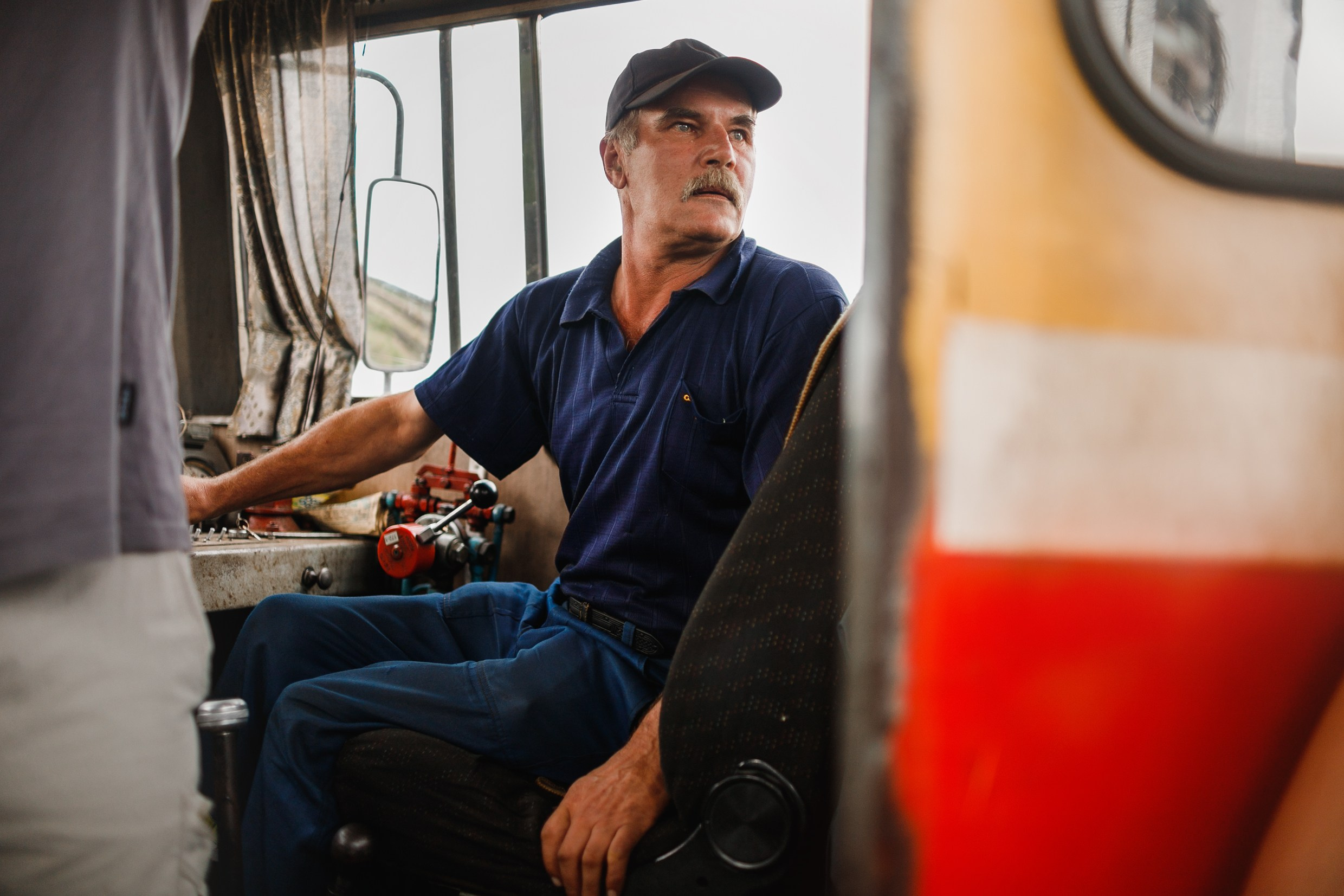 Narrow-gauge railway trip. Kaja | fotograf psów we Wrocławiu