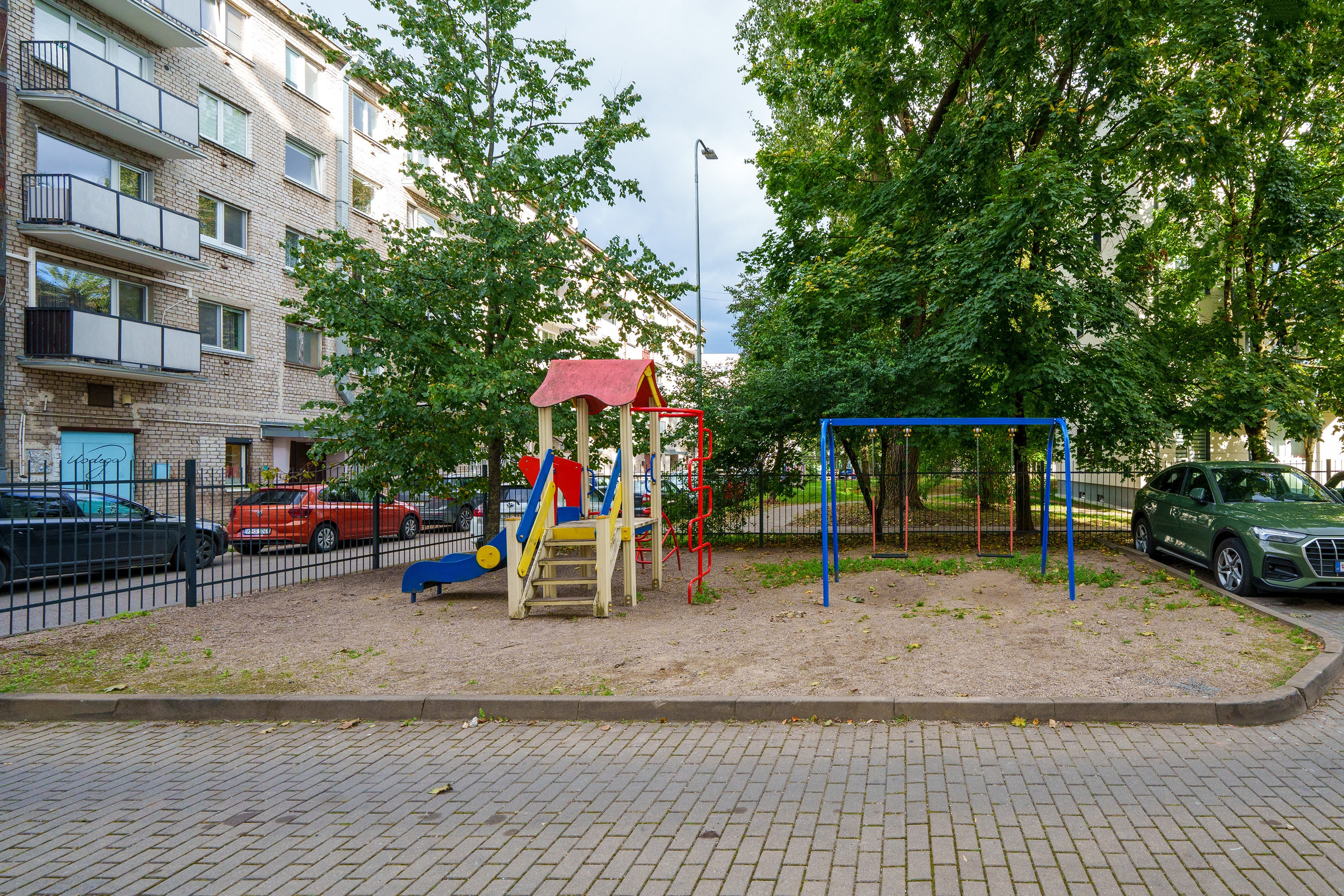 Birželio 23-sios g. 15. Elina Sapiega fotografė Vilniuje