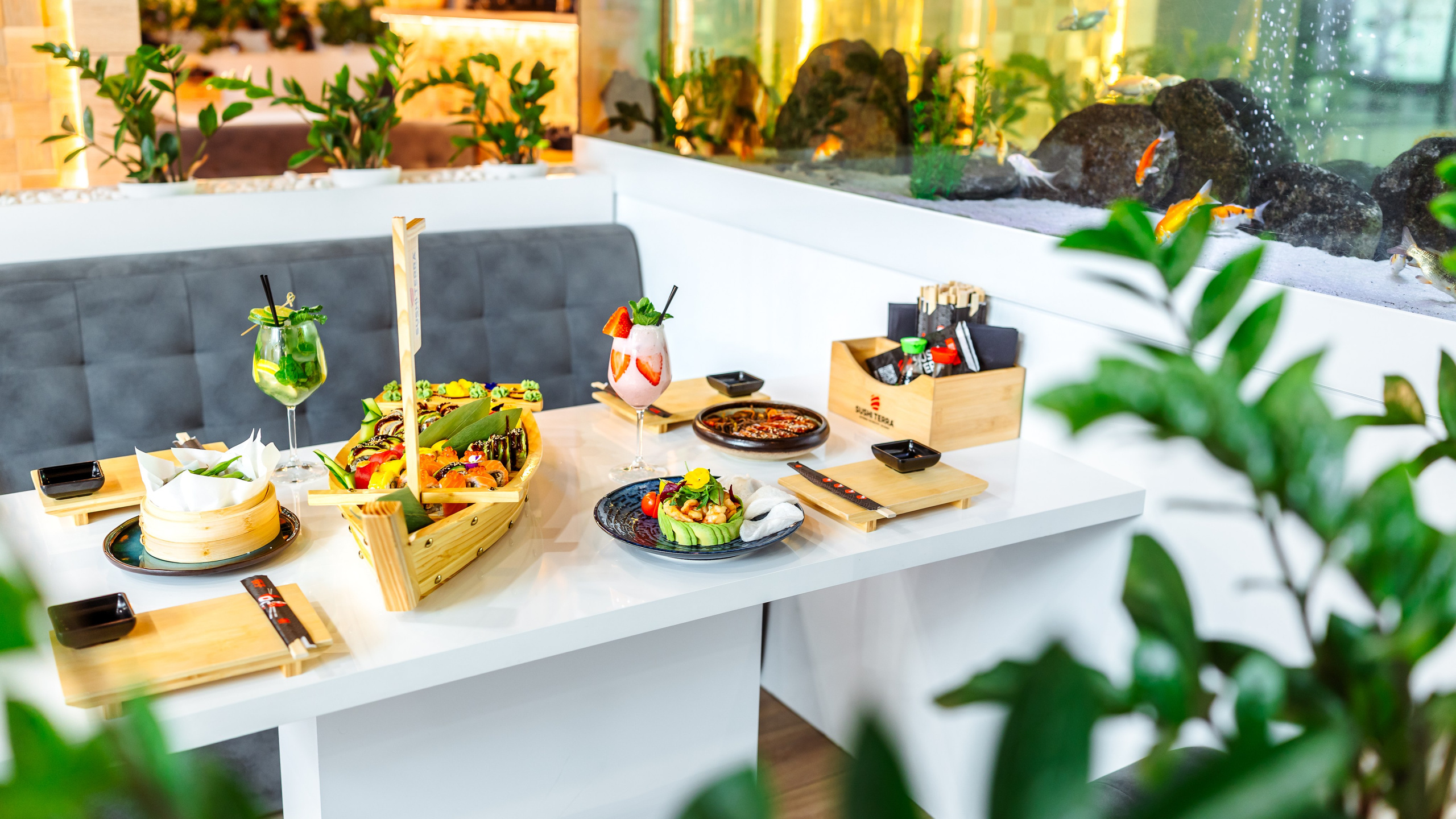 Sushi Terra. Marius Ciocan