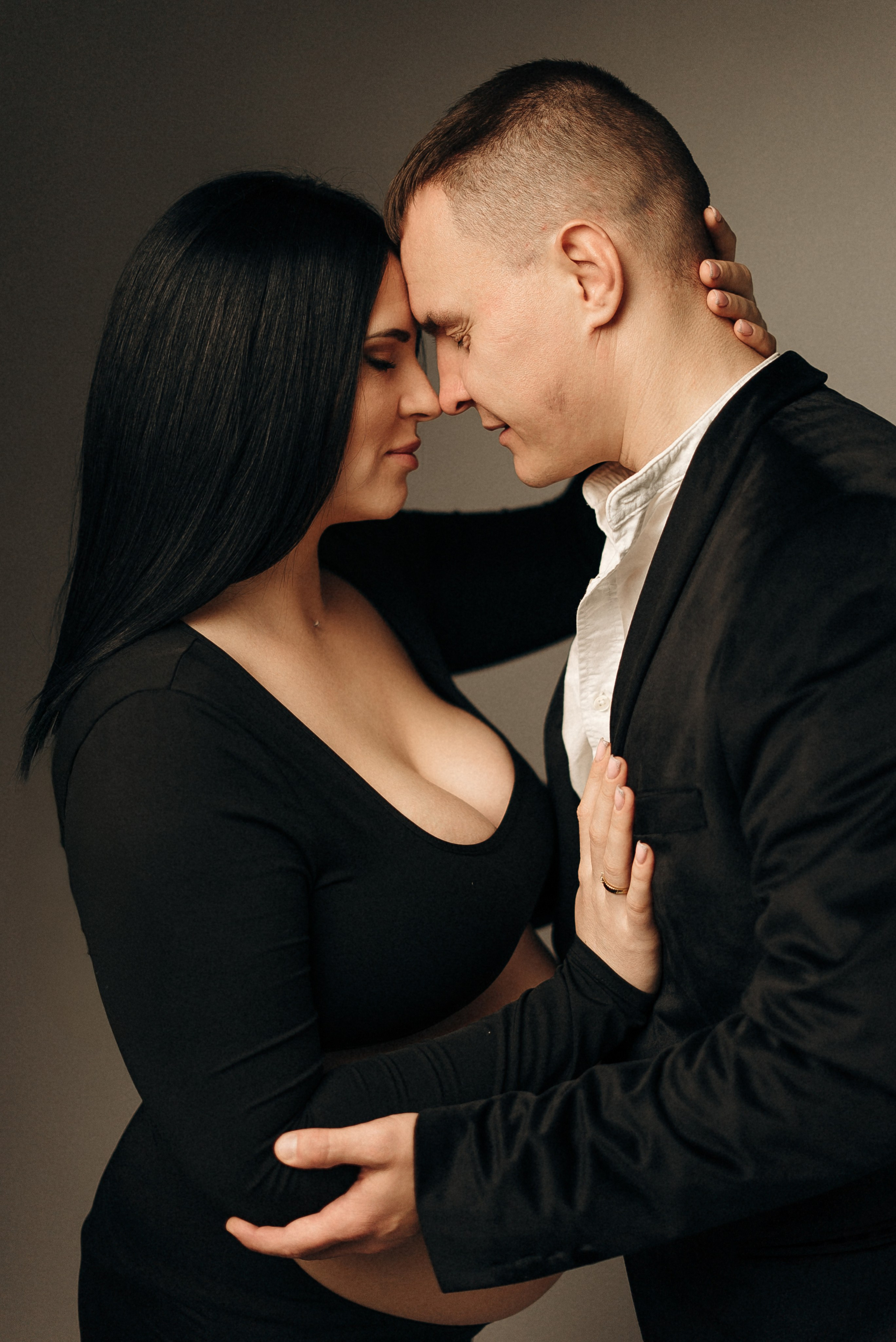 Фотосессия беременности на закате у Камня Афродиты | Maternity photoshoot at Aphrodite’s Rock. Портретный и семейный фотограф в Лимассоле Кипр Анна Руссу