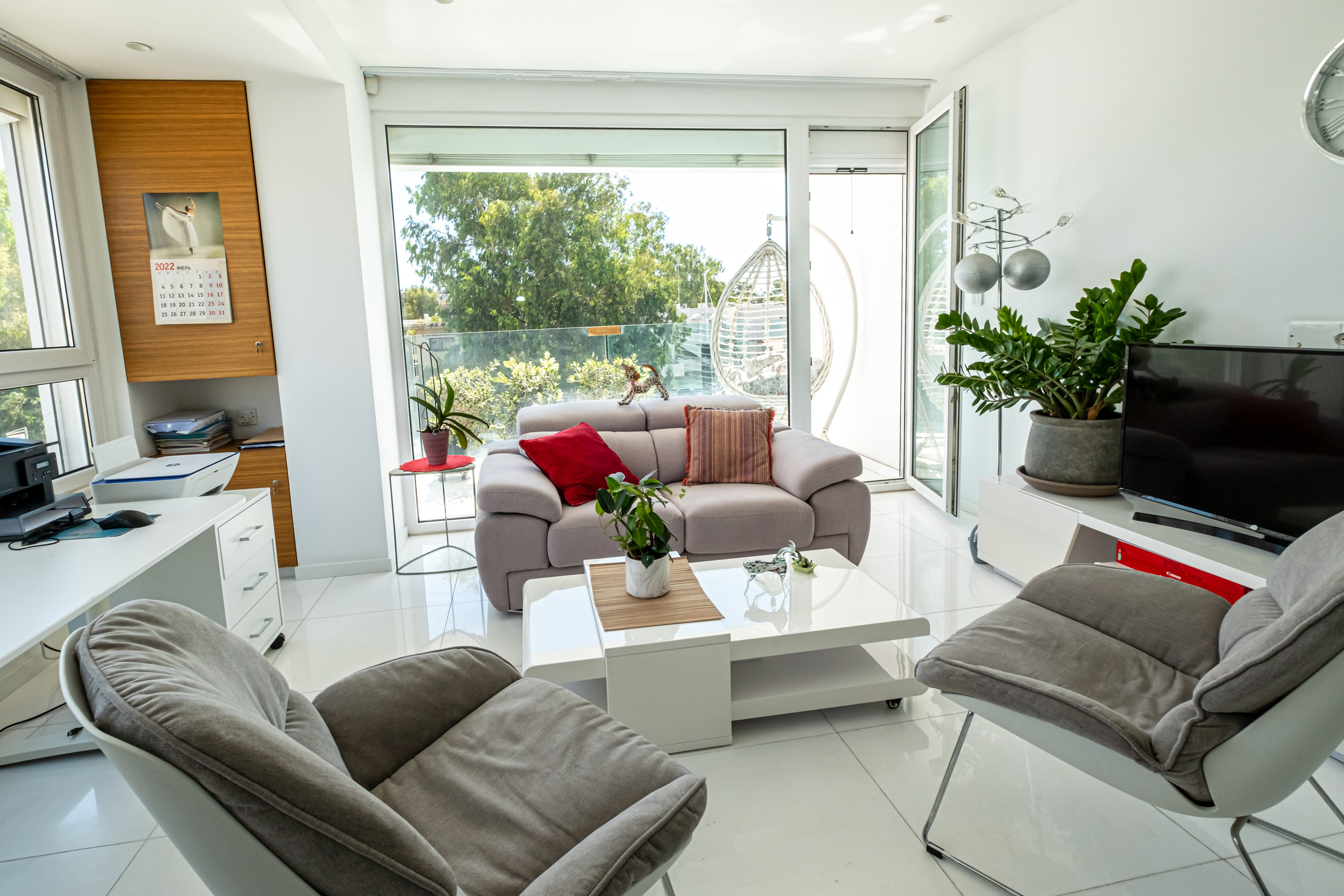 APARTMENT LIMASSOL. Photographer in Cyprus Lena Kirilishina