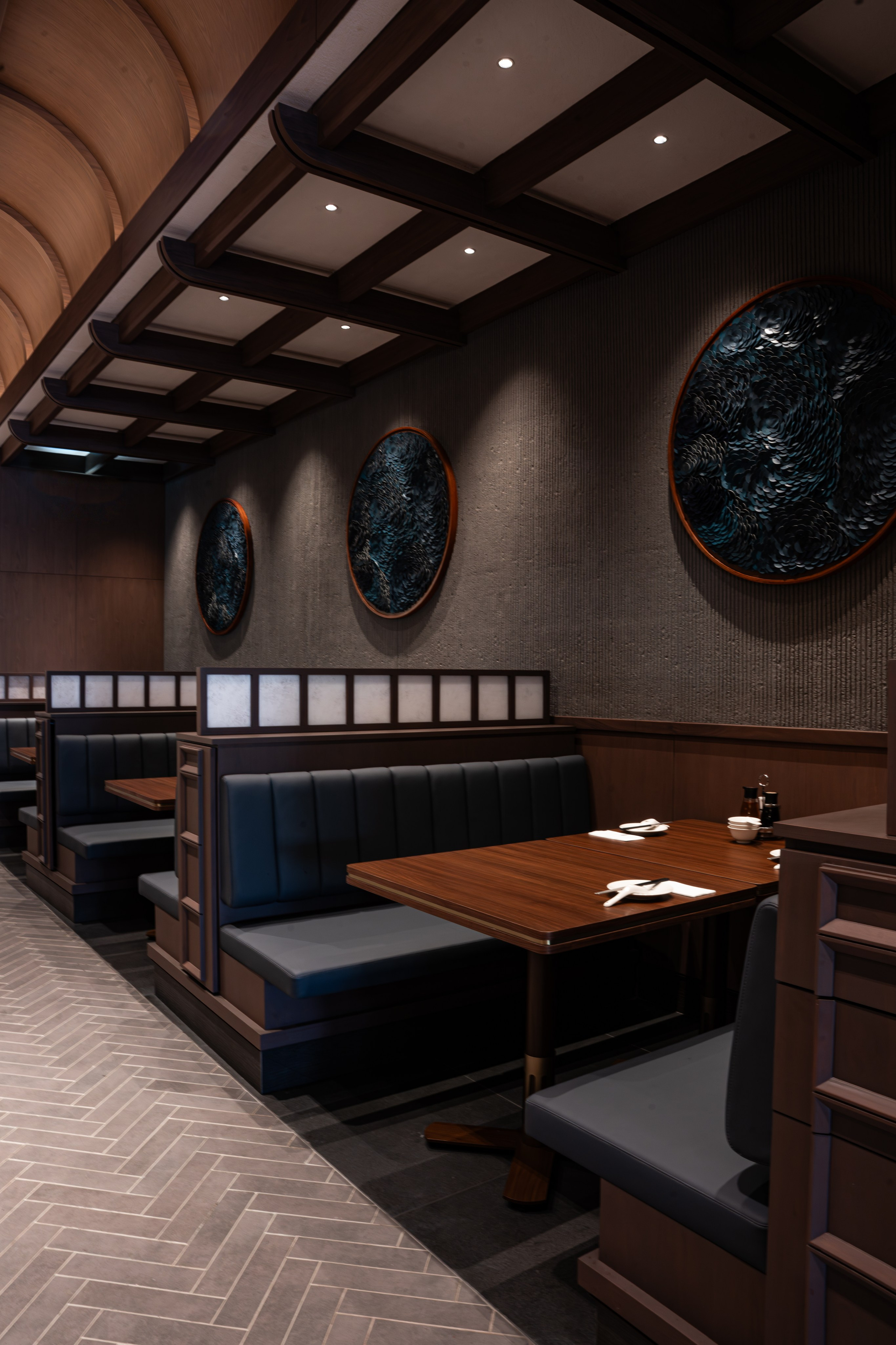 INTERIOR. Photo and video production. Editing & retouching services. Training