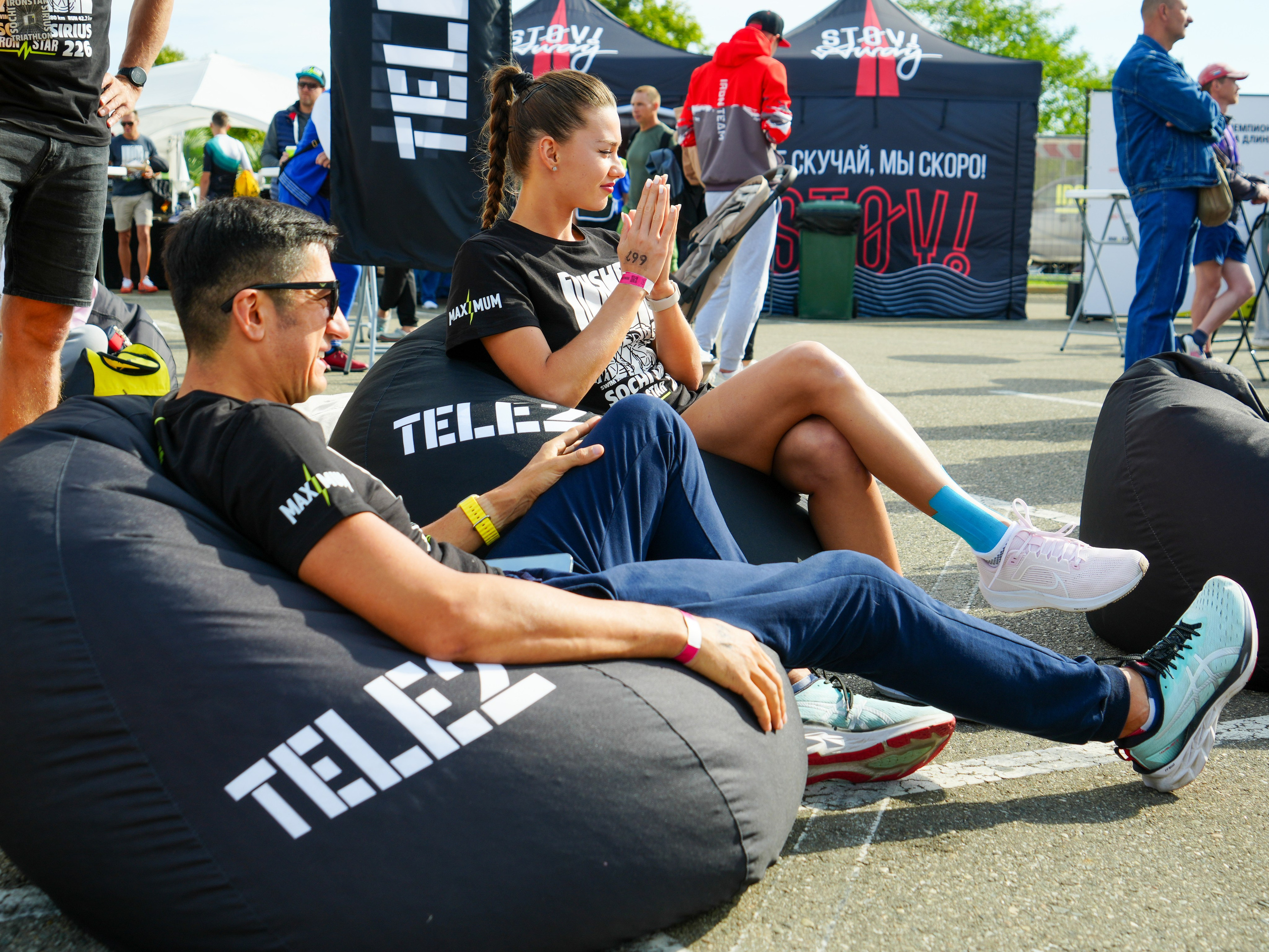 Фотоотчет партнерской интеграции для компании TELE2 на фестивале Ironstar. Репортажный фотограф в Красной Поляне и Сочи Павлюченко Екатерина