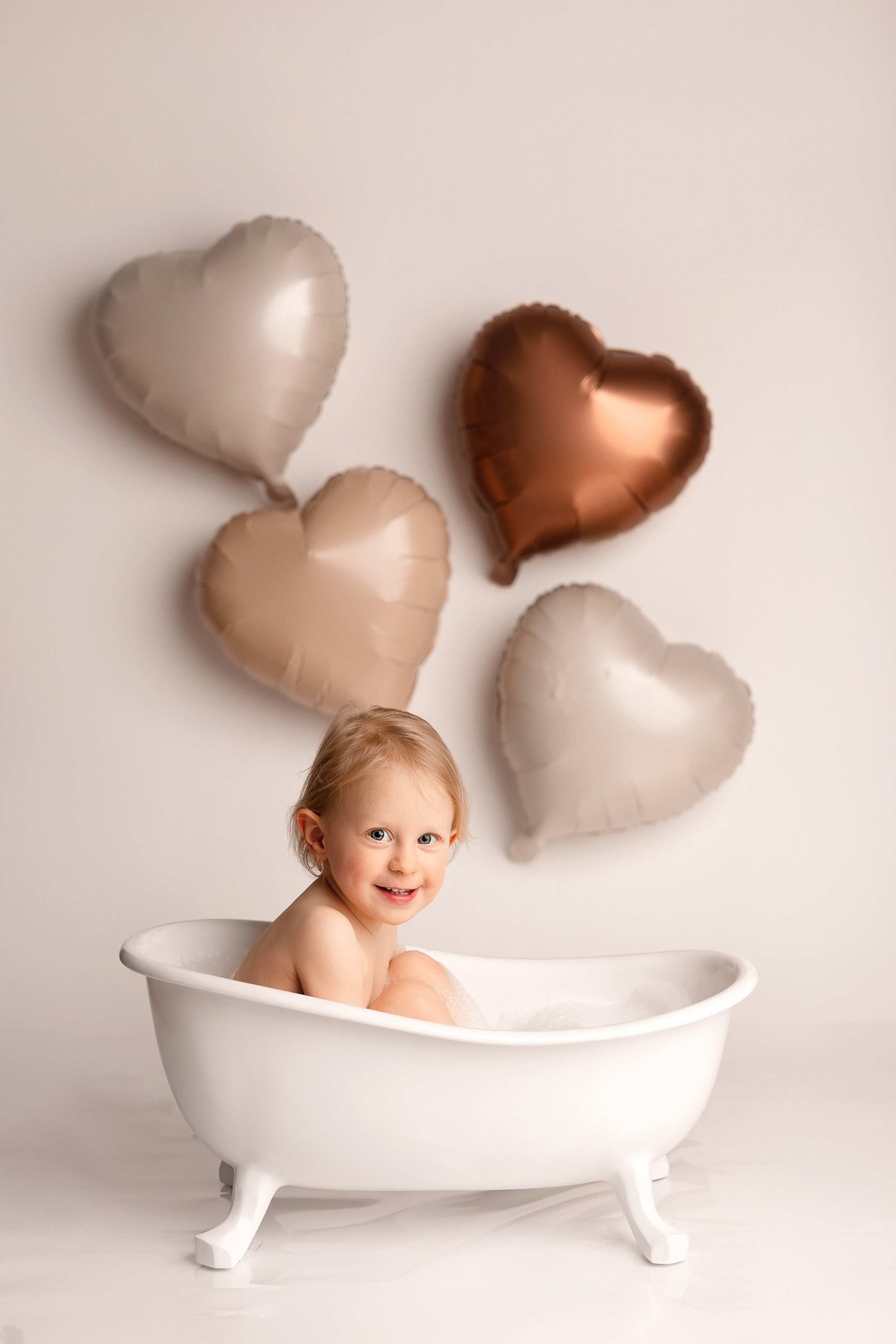 Cake Smash. NEUGEBORENEN und BABY Fotografin in WIEN und Umgebung