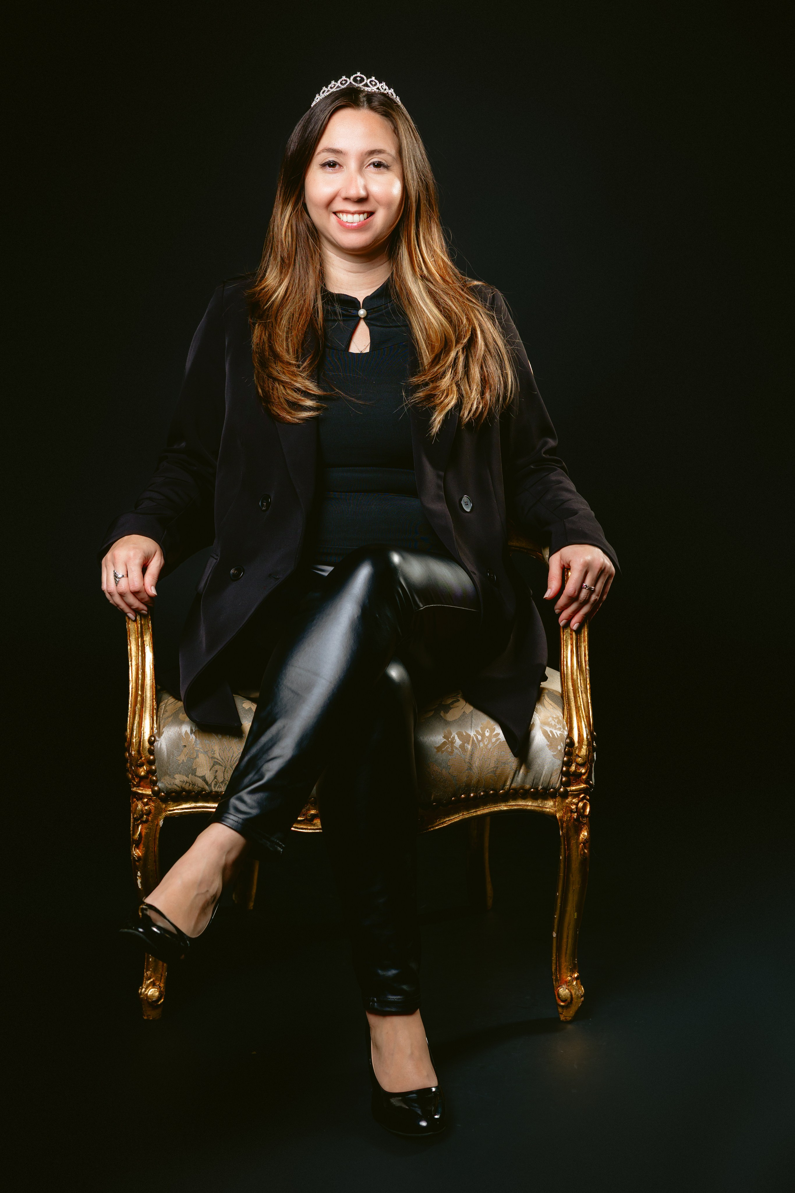 Bold in Black: Chiara. Giandamorgana